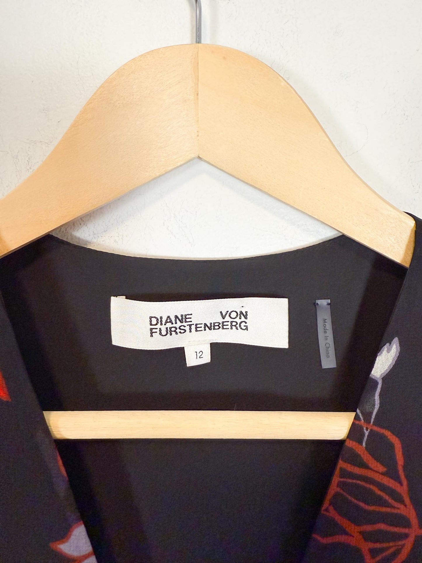 Diane Von Furstenberg "Kala Chiffon Long Sleeve Flare Dress in Black/Red Floral" (Size 12)