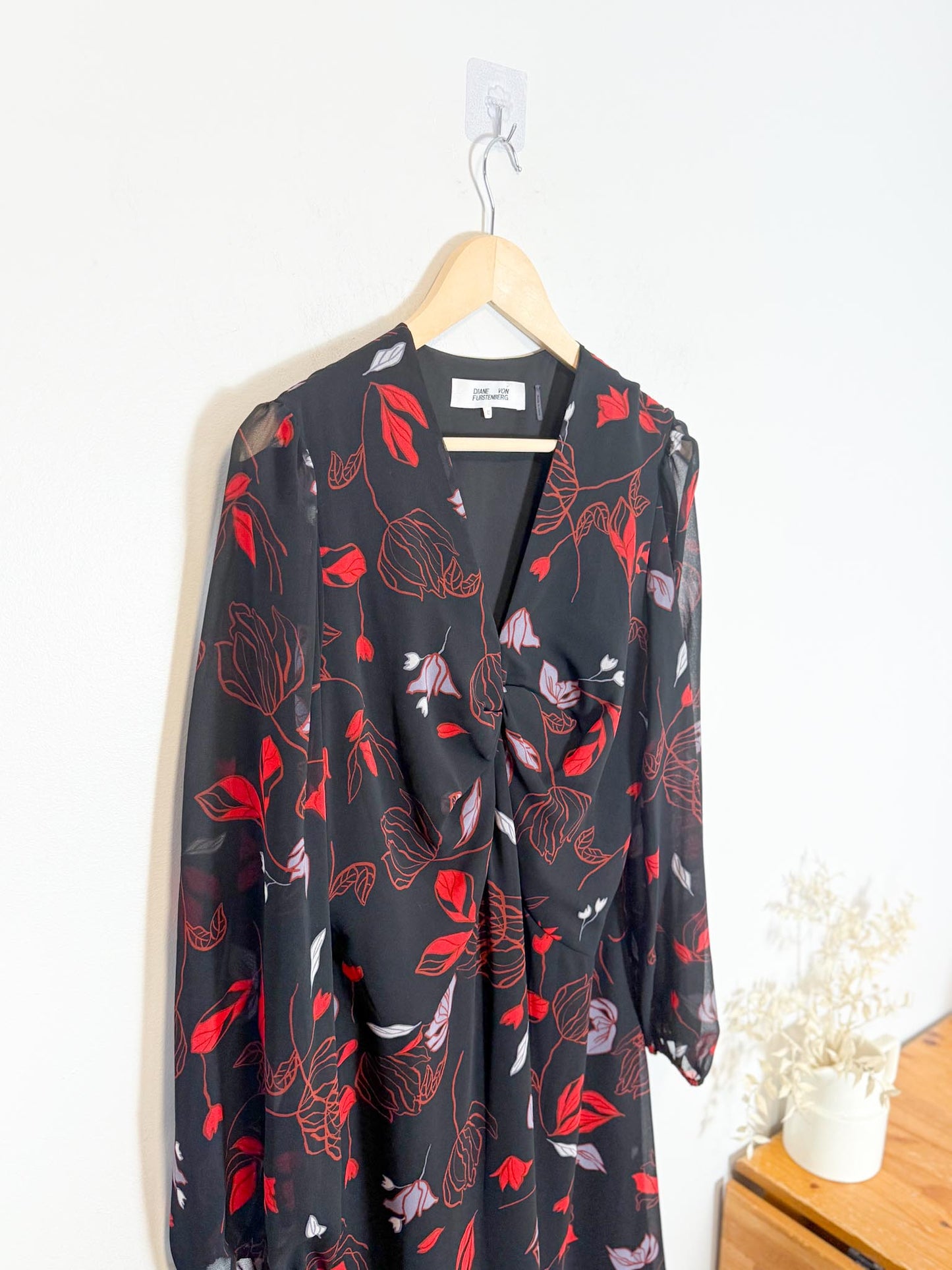 Diane Von Furstenberg "Kala Chiffon Long Sleeve Flare Dress in Black/Red Floral" (Size 12)