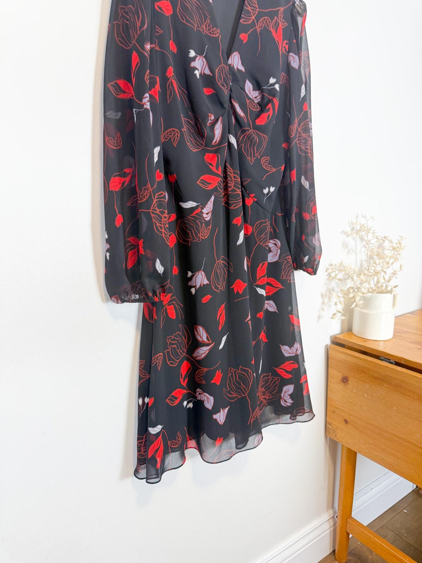 Diane Von Furstenberg "Kala Chiffon Long Sleeve Flare Dress in Black/Red Floral" (Size 12)