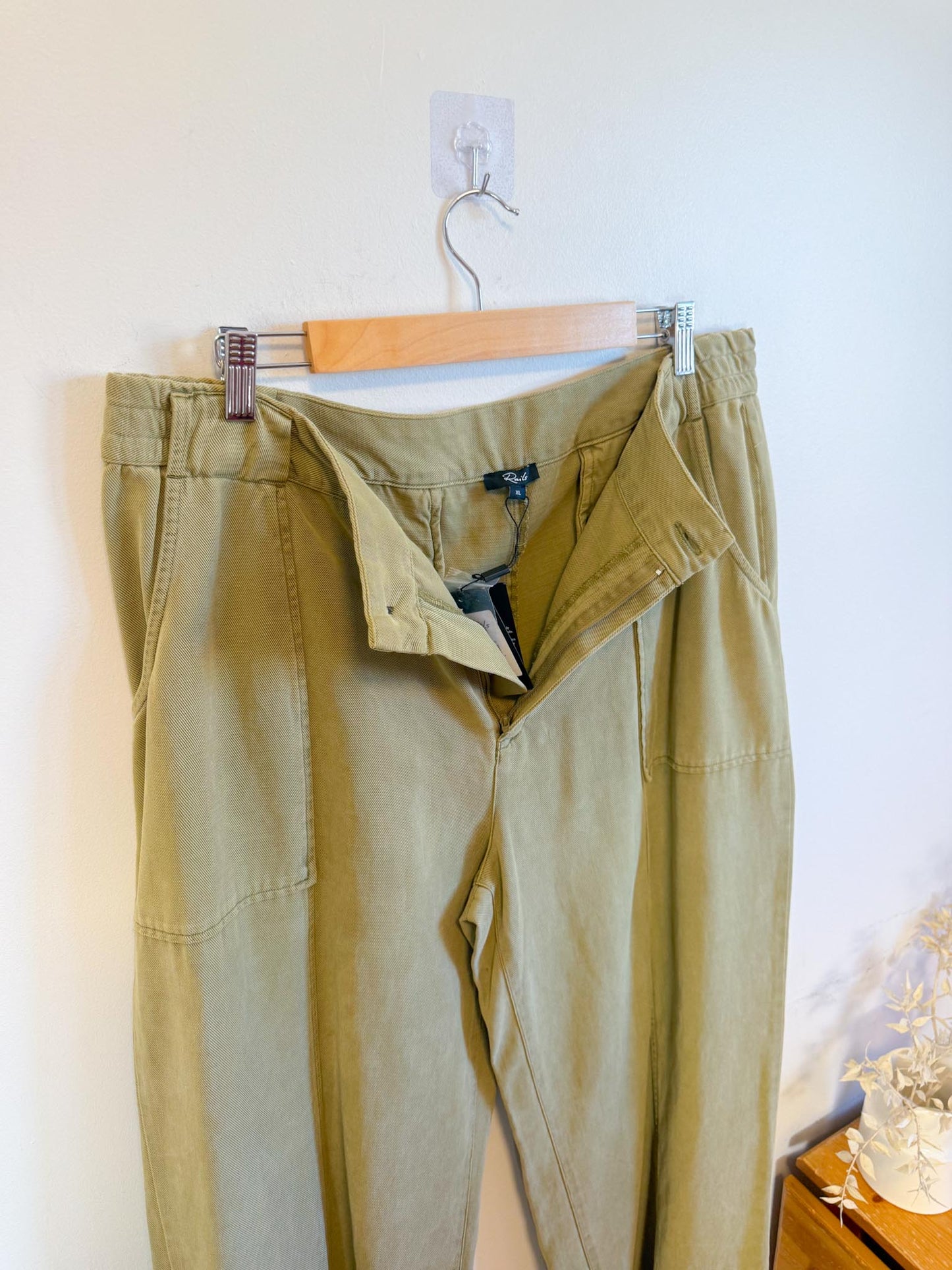 Rails "Greer Pant in Canteen" NWT (Size XL)