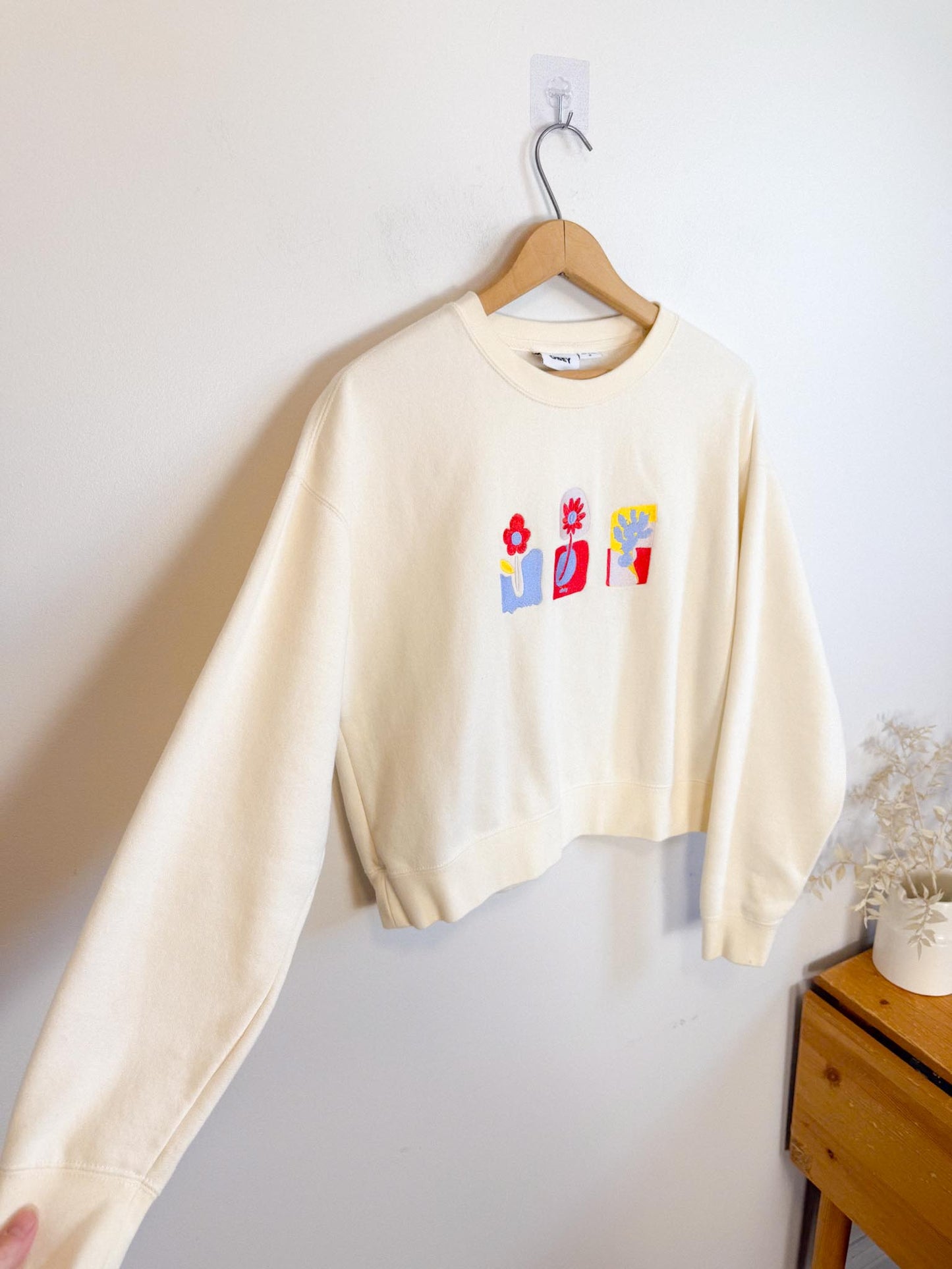OBEY "Planter Crop Crewneck in Natural" (Size M)