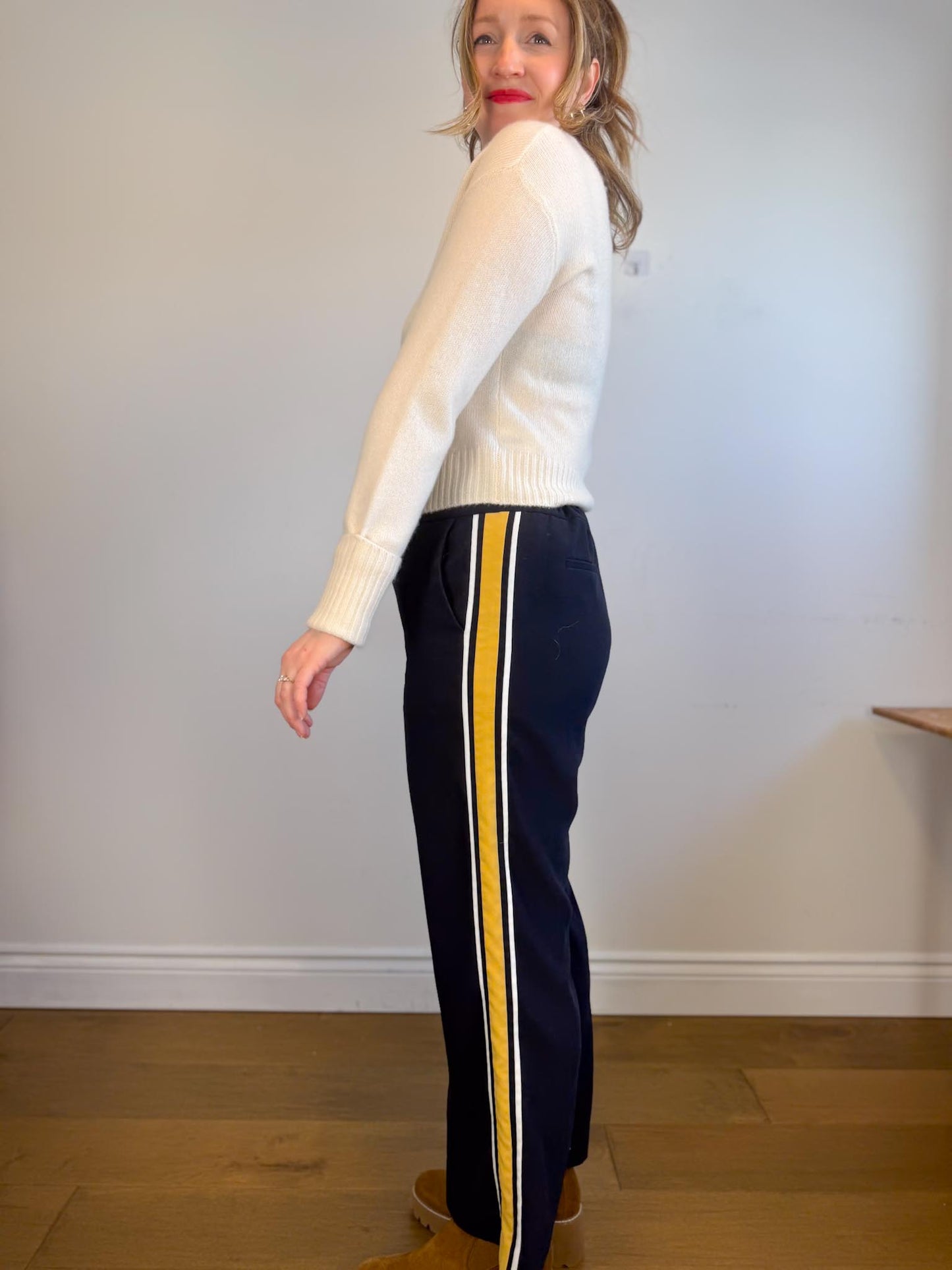 PAIGE "Maxi Cashmere Cropped Sweater in Cream" (Size XS-S)