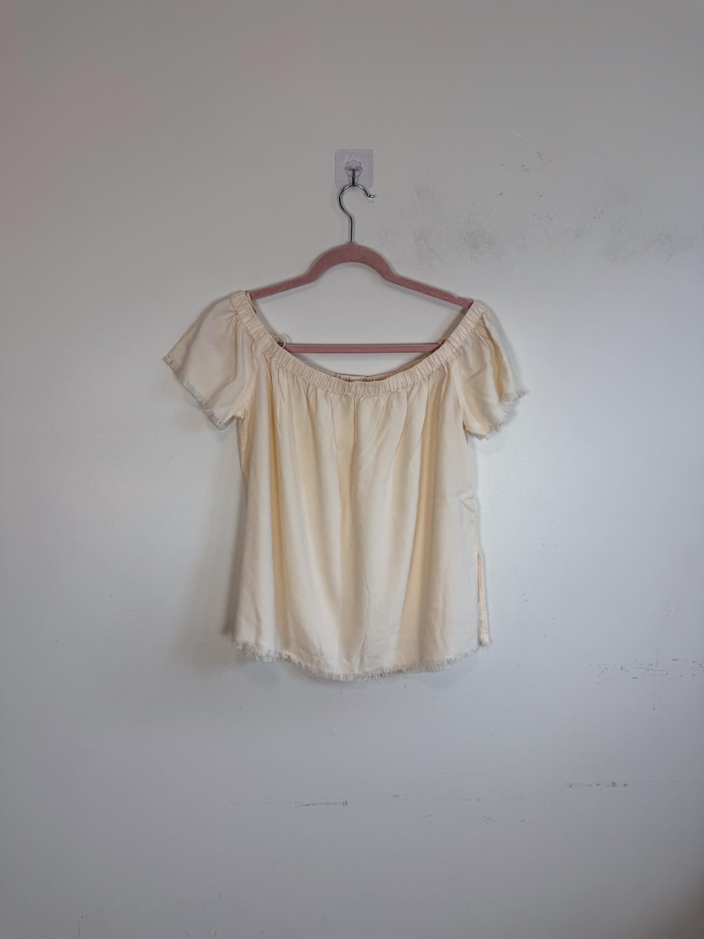 Bella Dahl "Off the Shoulder Top in Eggshell" (Size M)