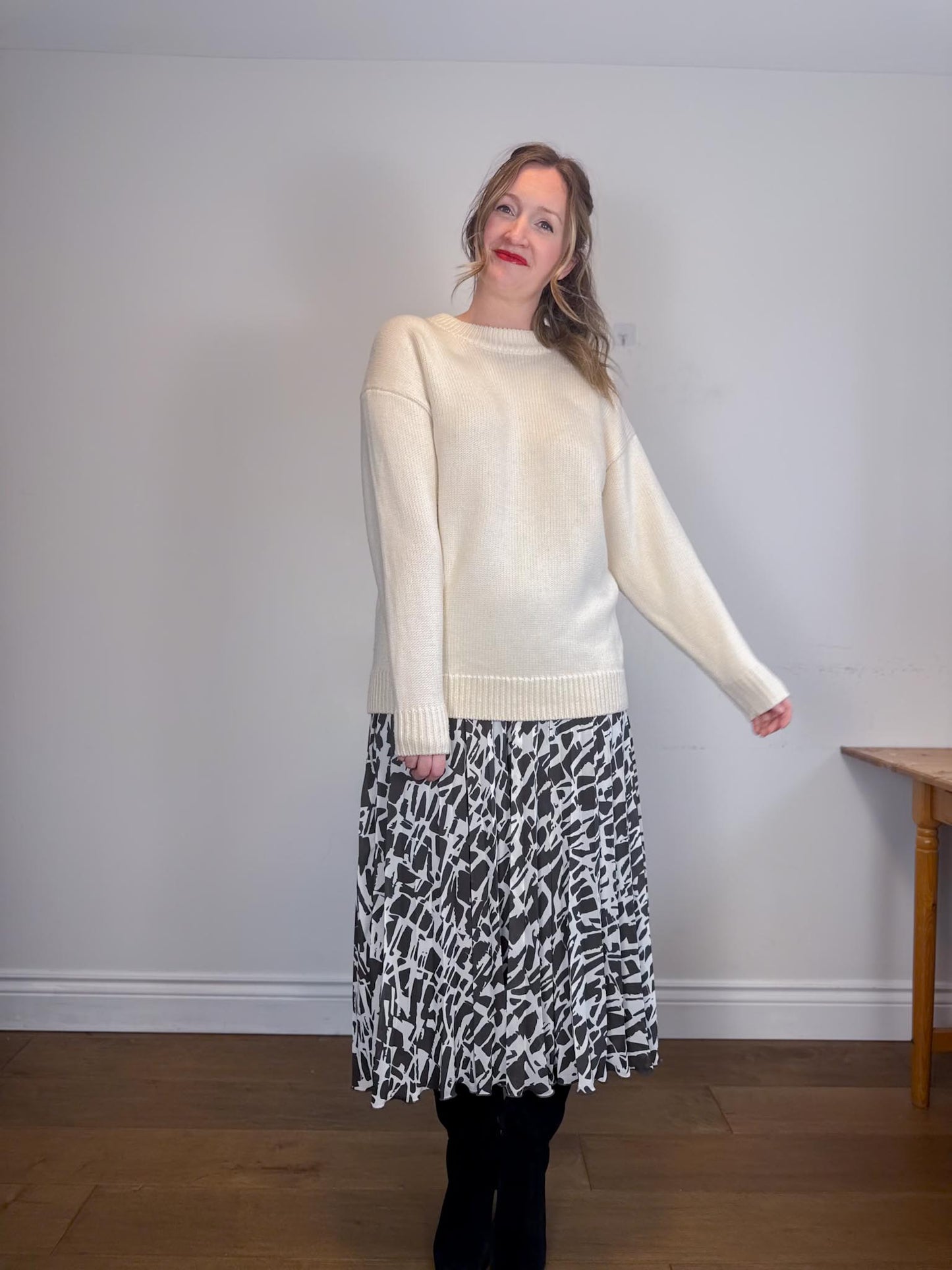 Anthropologie "Maeve Hildi Pleated Midi Skirt in Black/White Print" (Size S/M)