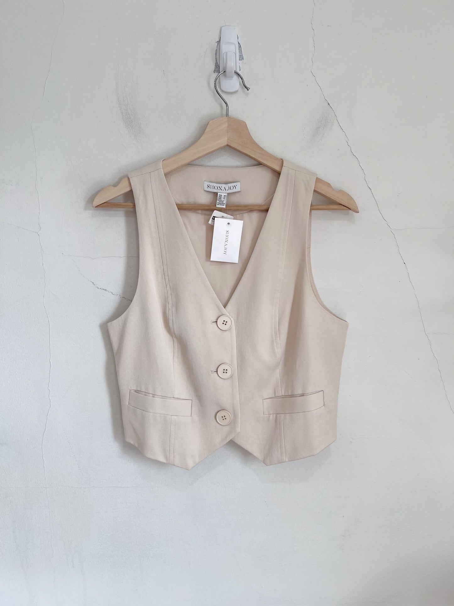 Shona Joy "Irena tailored fitted vest in bone" NWT (Size 8)