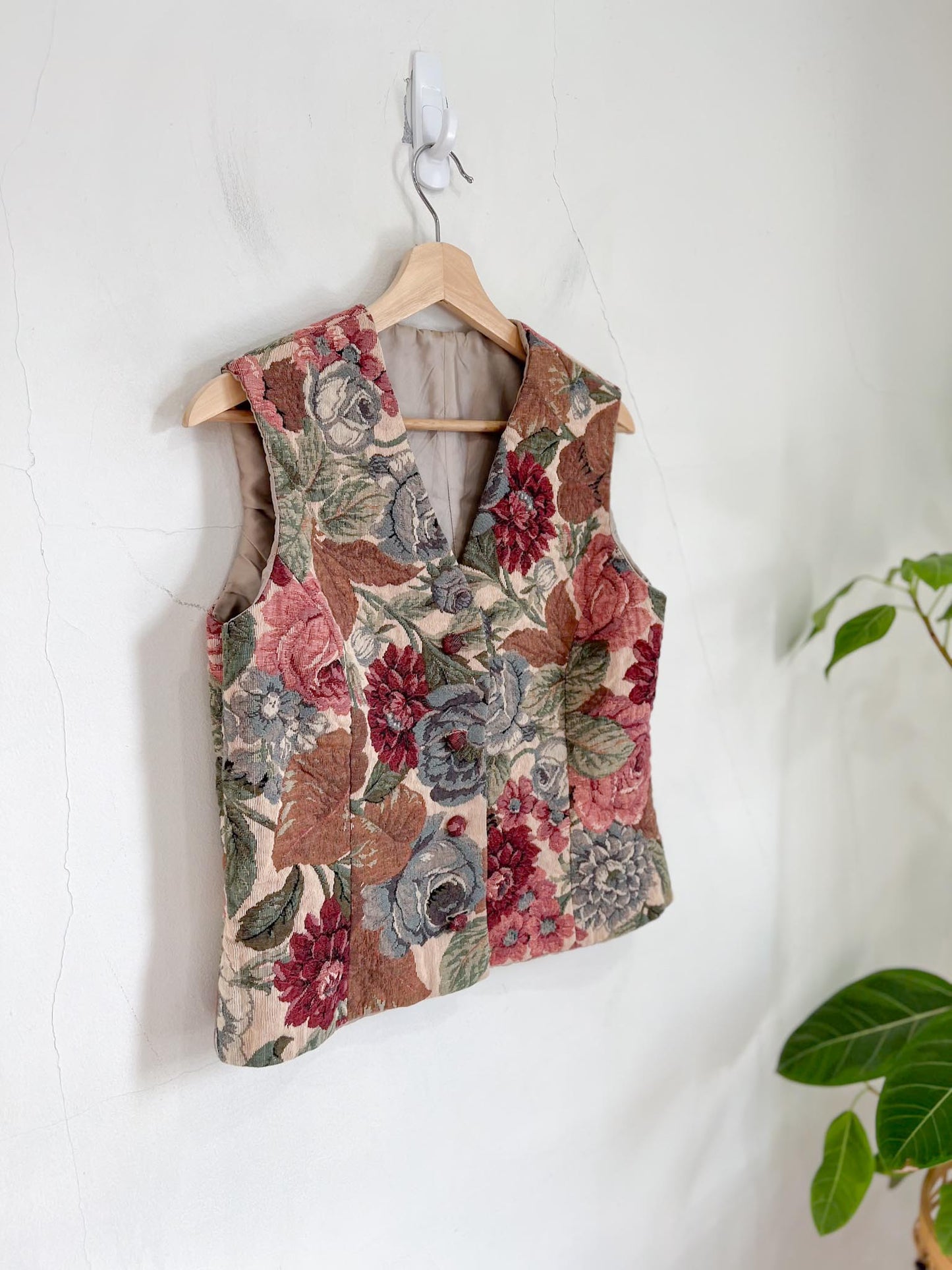 Vintage Floral Tapestry Vest (Size L)