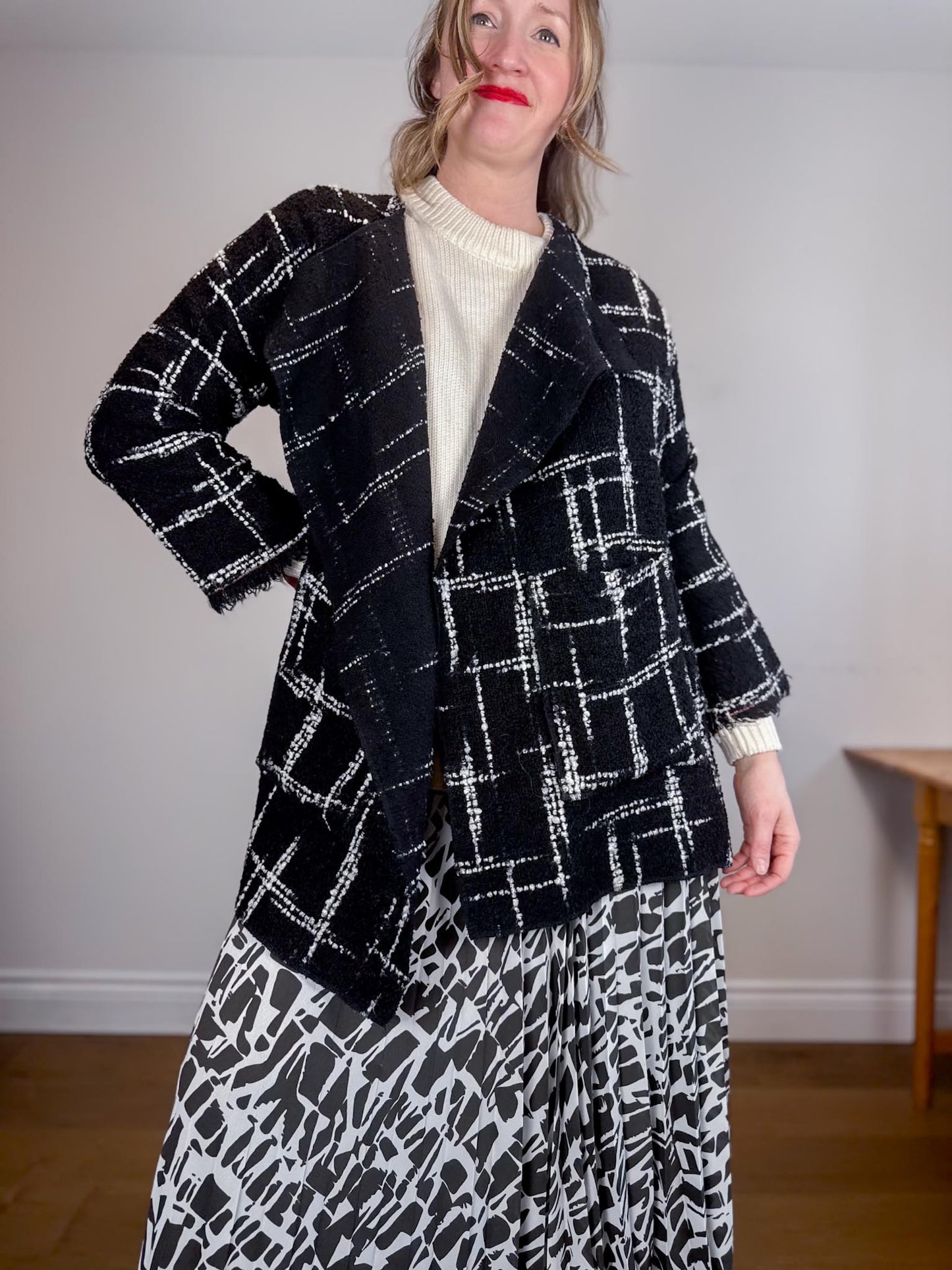 Diana Coatsworth Designs Tweed Jacket in Black/White (Size M/L)
