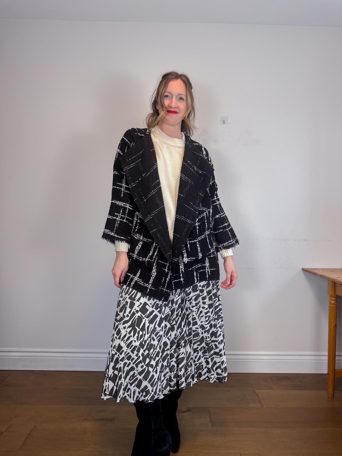 Diana Coatsworth Designs Tweed Jacket in Black/White (Size M/L)