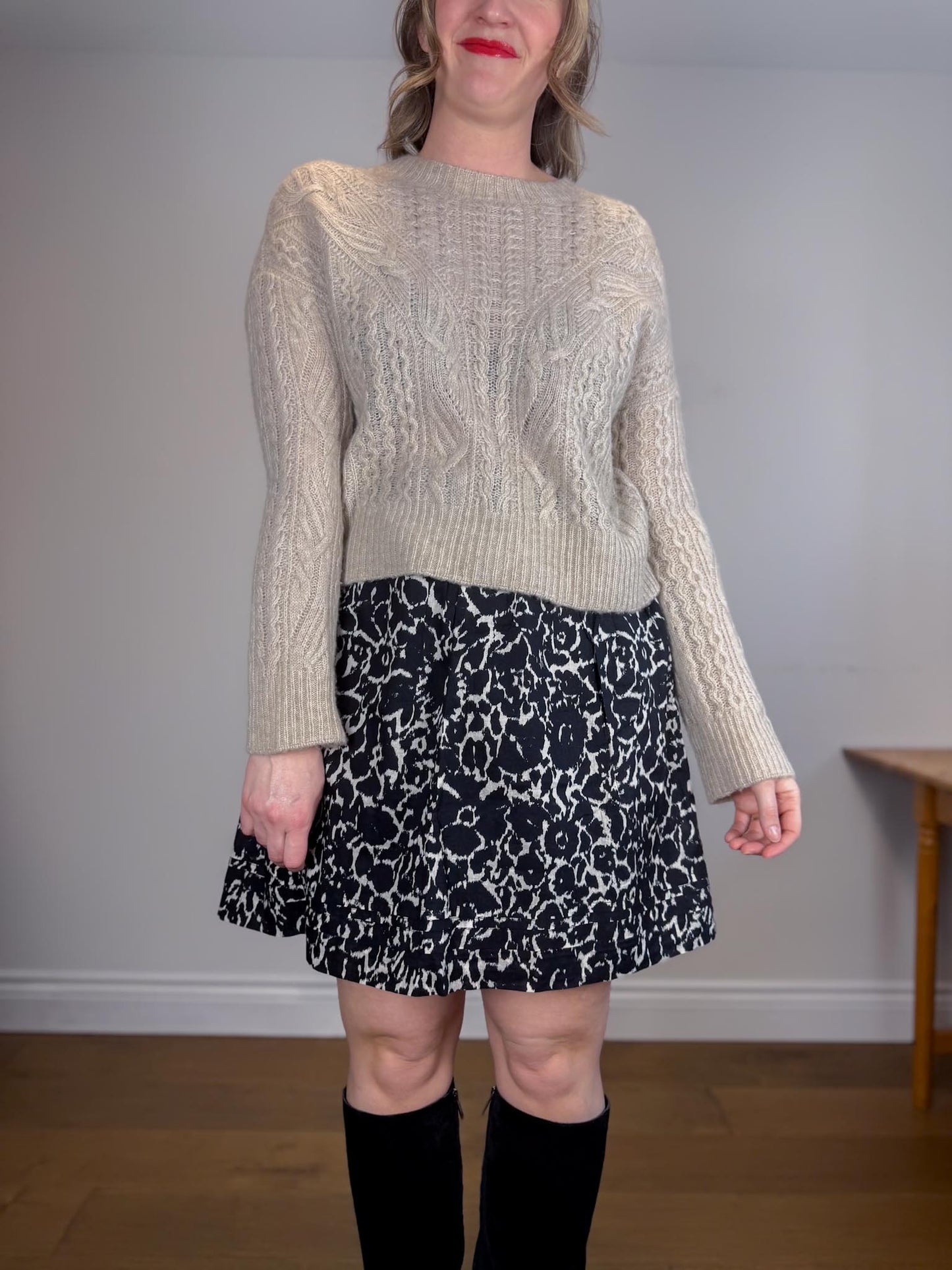 Vince "Variegated Cable Wool & Cashmere Sweater in Grey" (Size S)