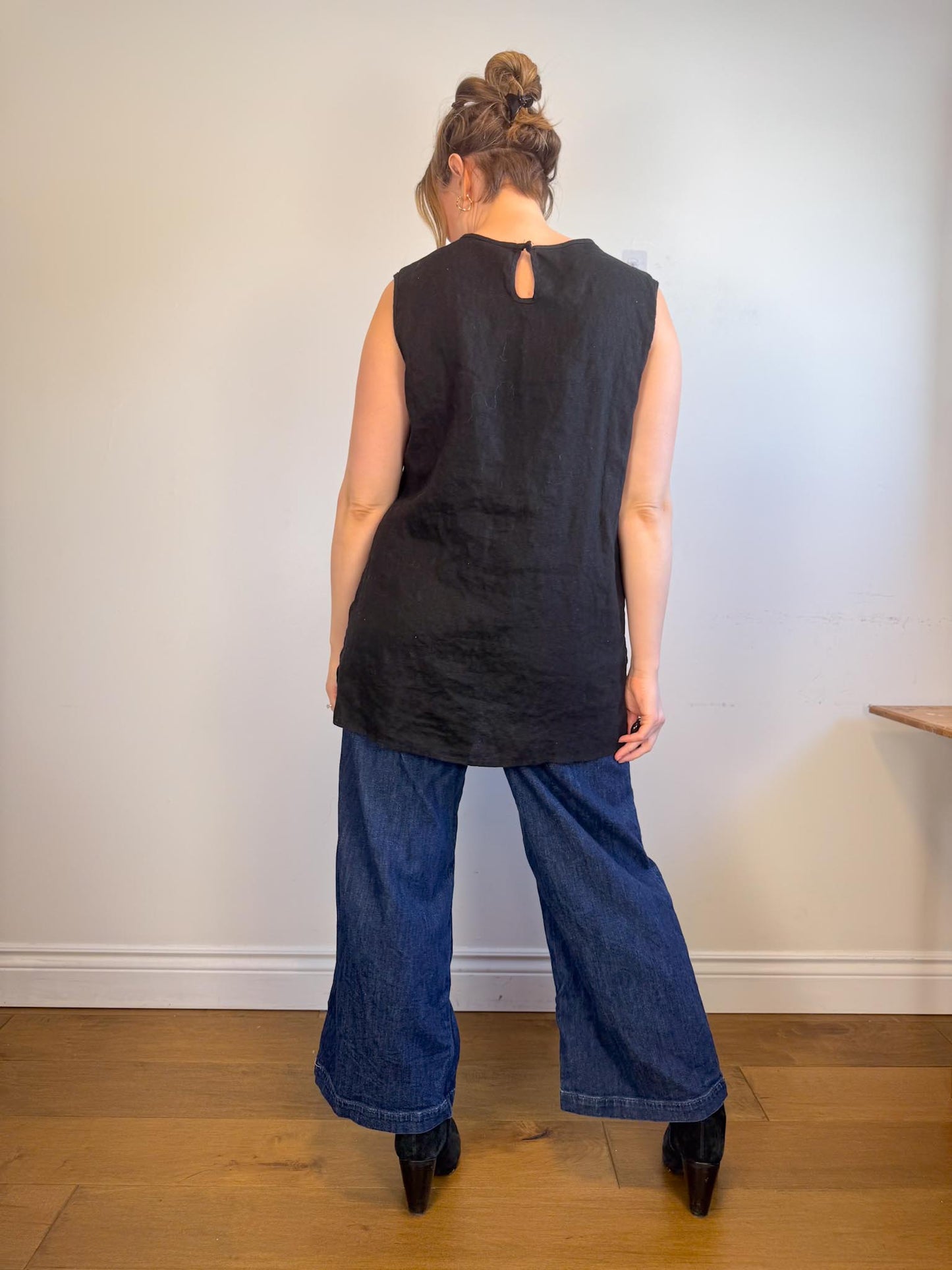 VRG GRL "Yuri Linen Mini Dress / Tunic Top in Black" (Size L)