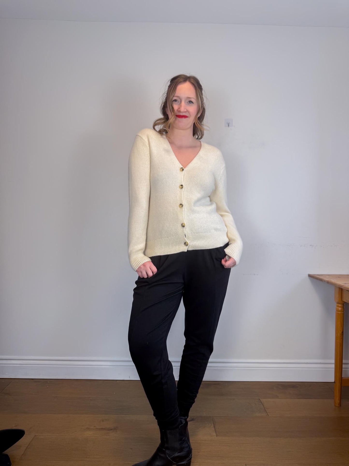 Wilfred Cashmere Cardigan in Whisper White (Size S)