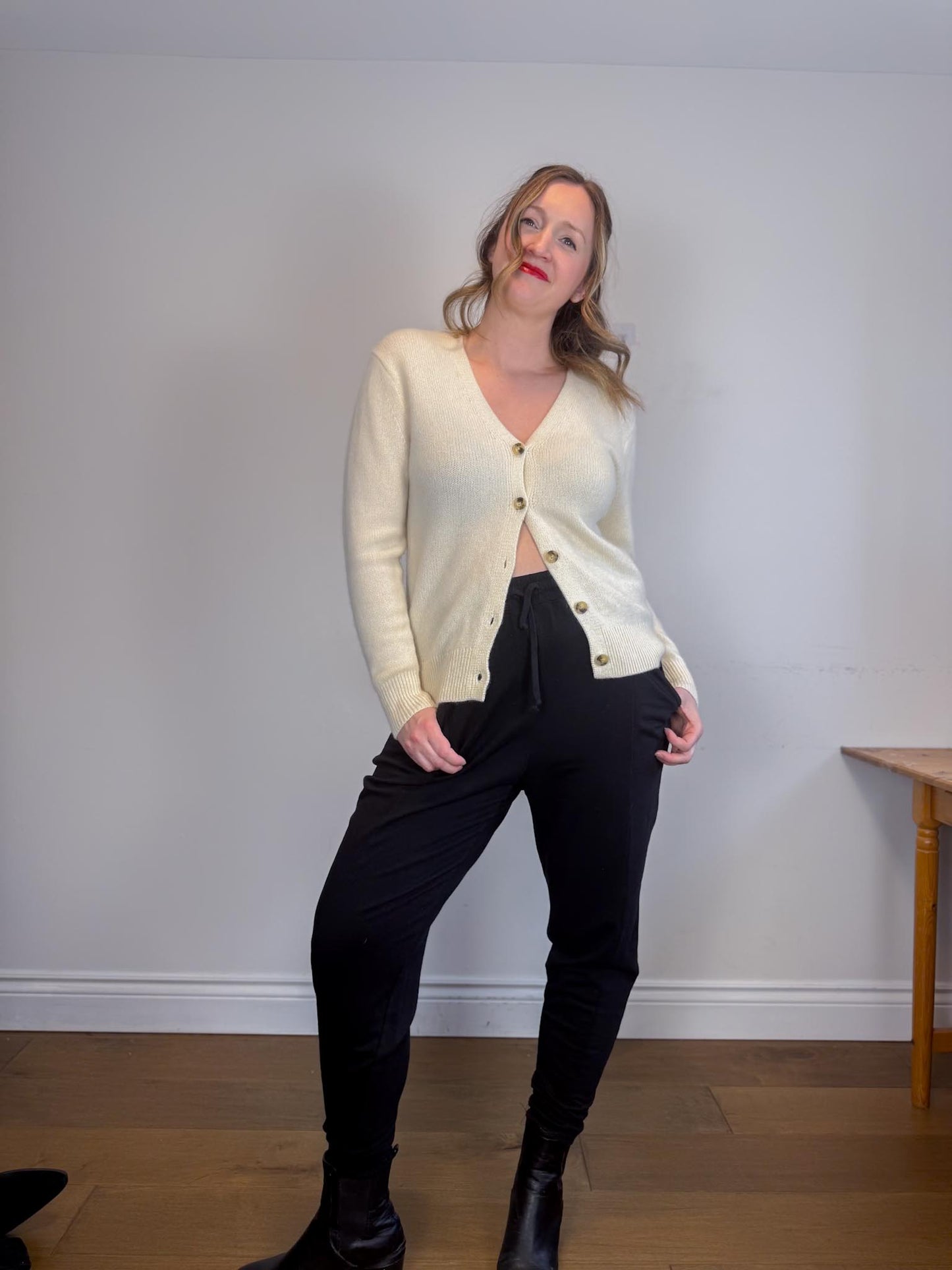 Wilfred Cashmere Cardigan in Whisper White (Size S)