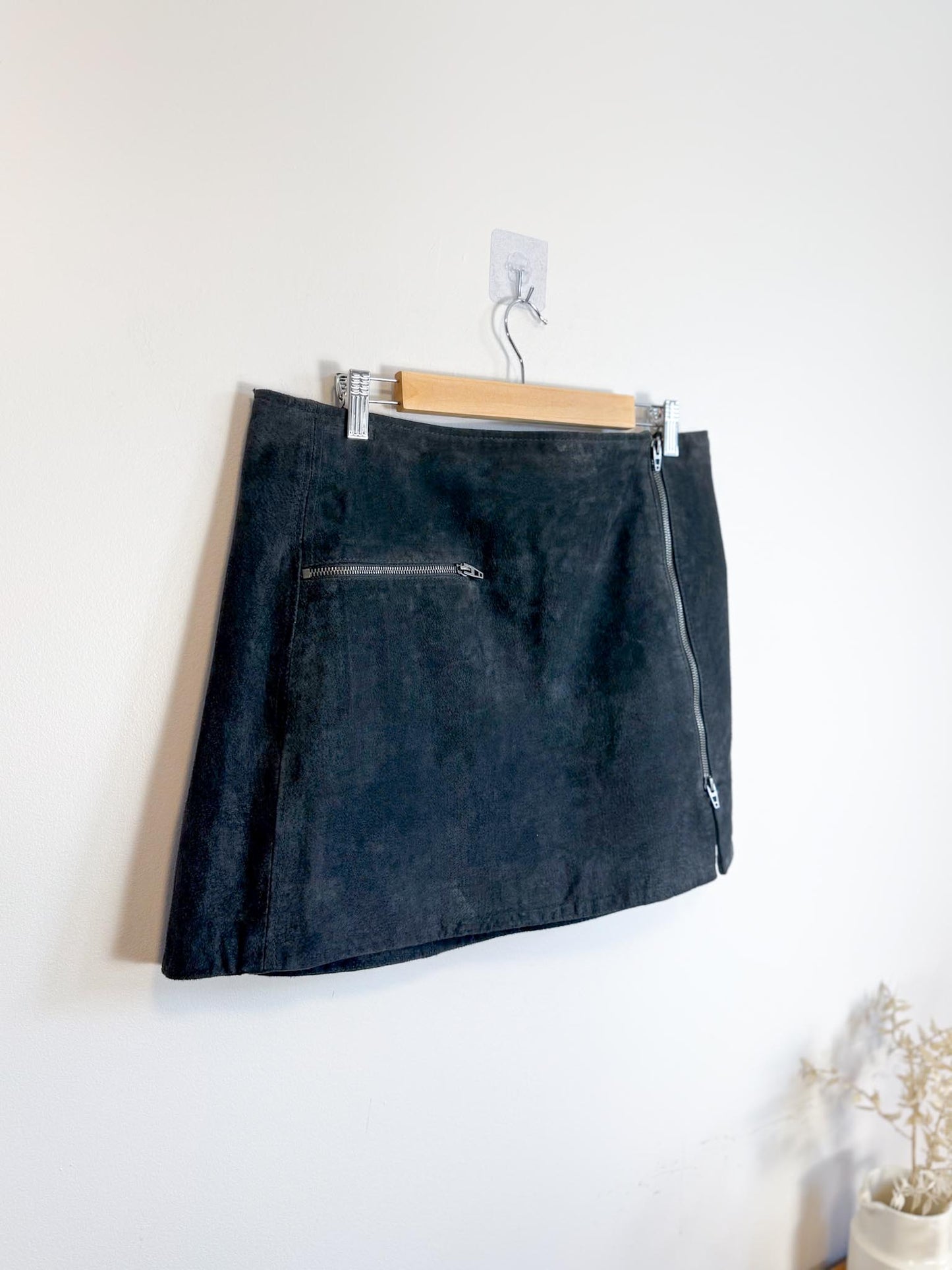 BLANKNYC Leather Mini Skirt in Grey (Size 31)