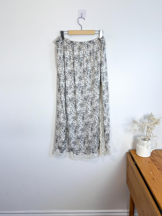 Aerie Leopard Print Skirt with Lace Trim (Size XL)