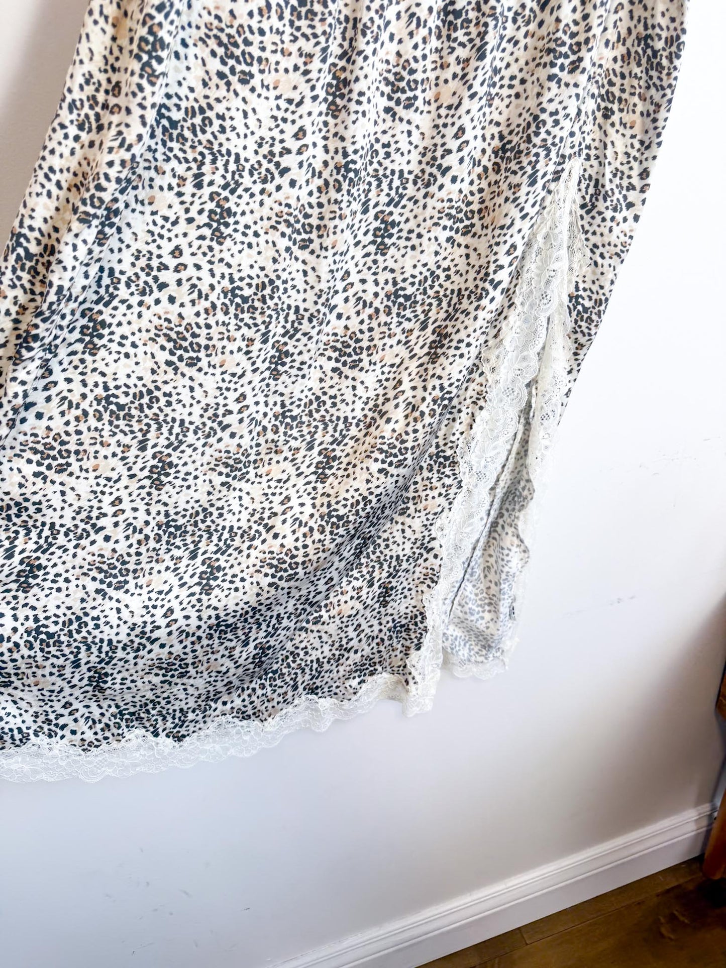 Aerie Leopard Print Skirt with Lace Trim (Size XL)