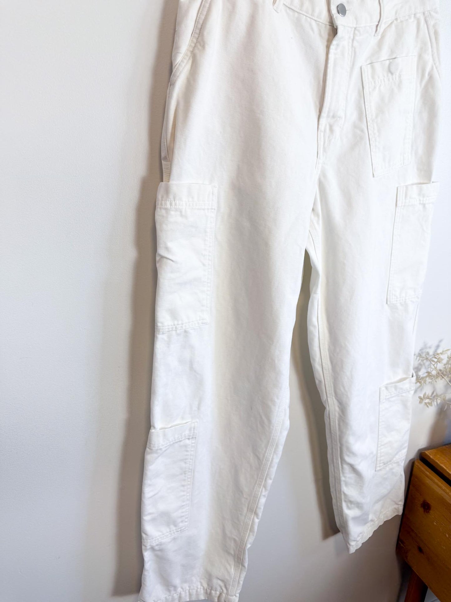 KOTN Slow Fashion White Cargo Pants (Size 32)