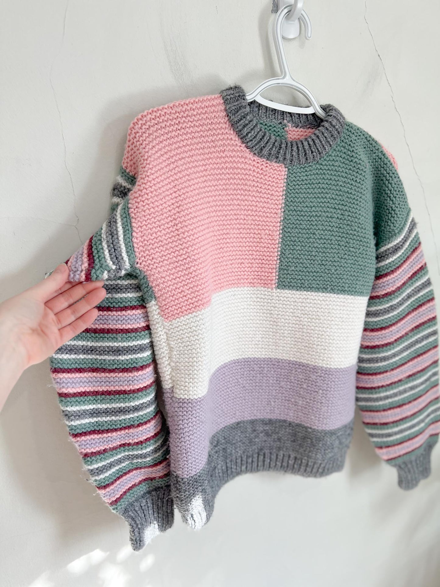 Vintage Handknit Colour-block Sweater (Size S)