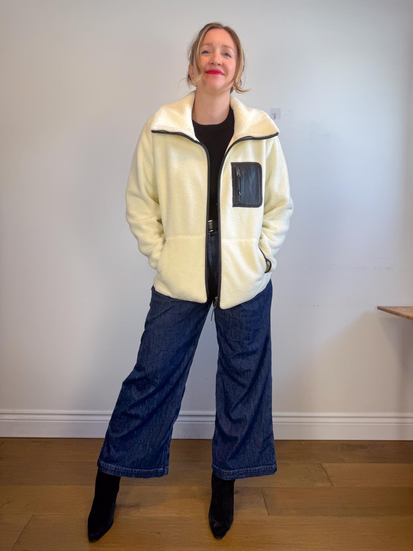 SPANX Fleece Jacket in Cream/Black (Size XL)