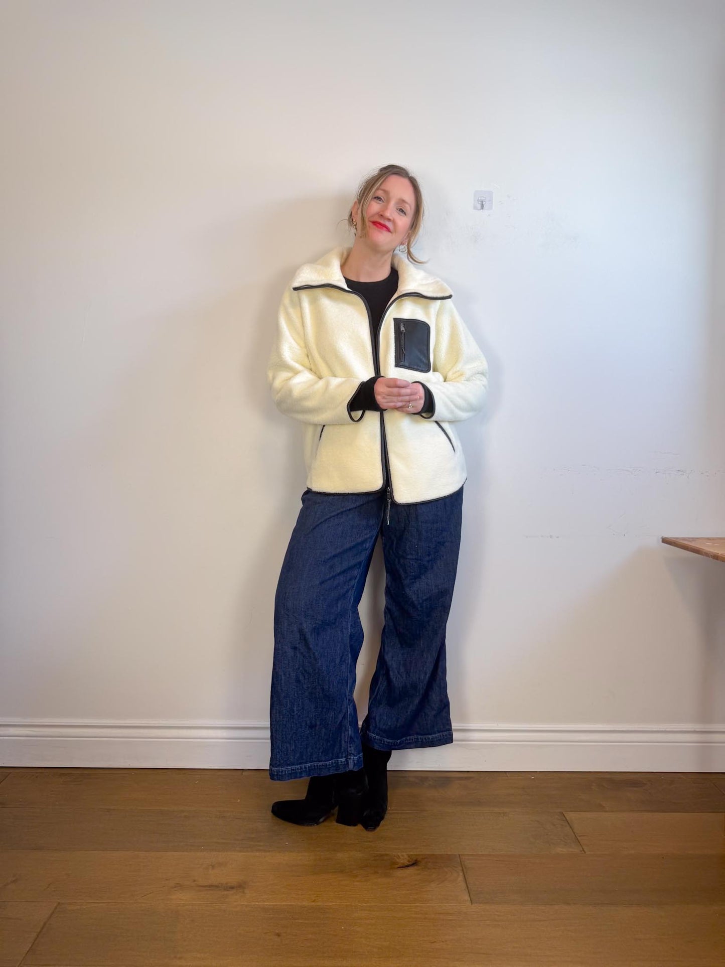 SPANX Fleece Jacket in Cream/Black (Size XL)