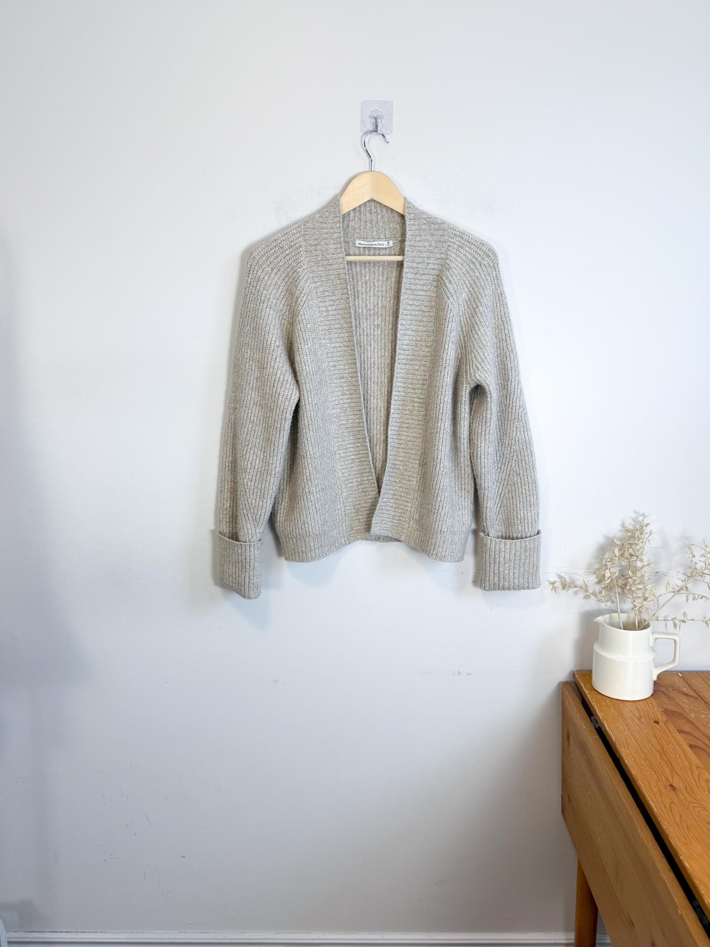 Abercrombie & Fitch Chunky Knit Cardigan (Size M)