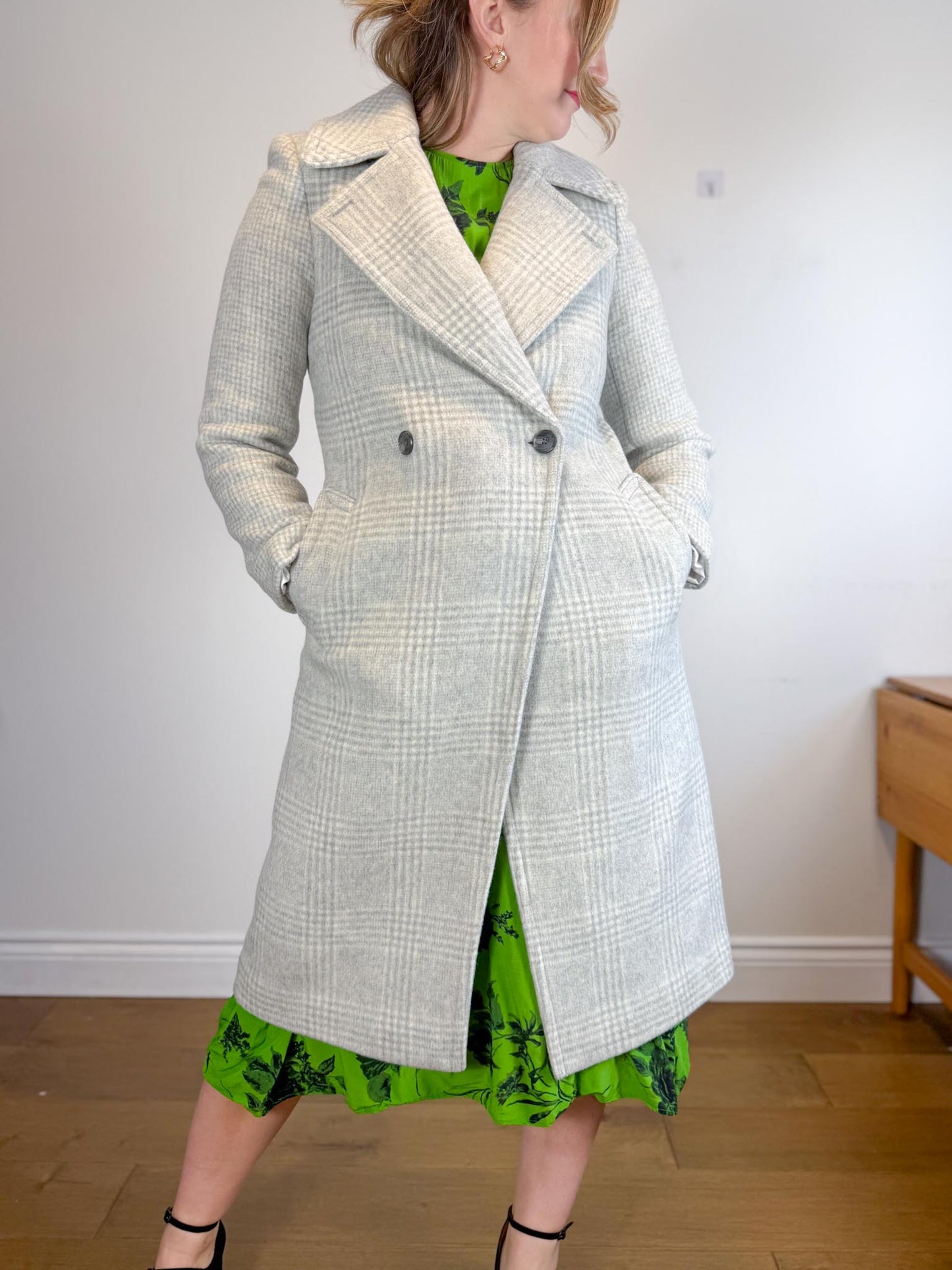 SUITSUPPLY Designer Llama Wool Peacoat in Grey (Size XL)