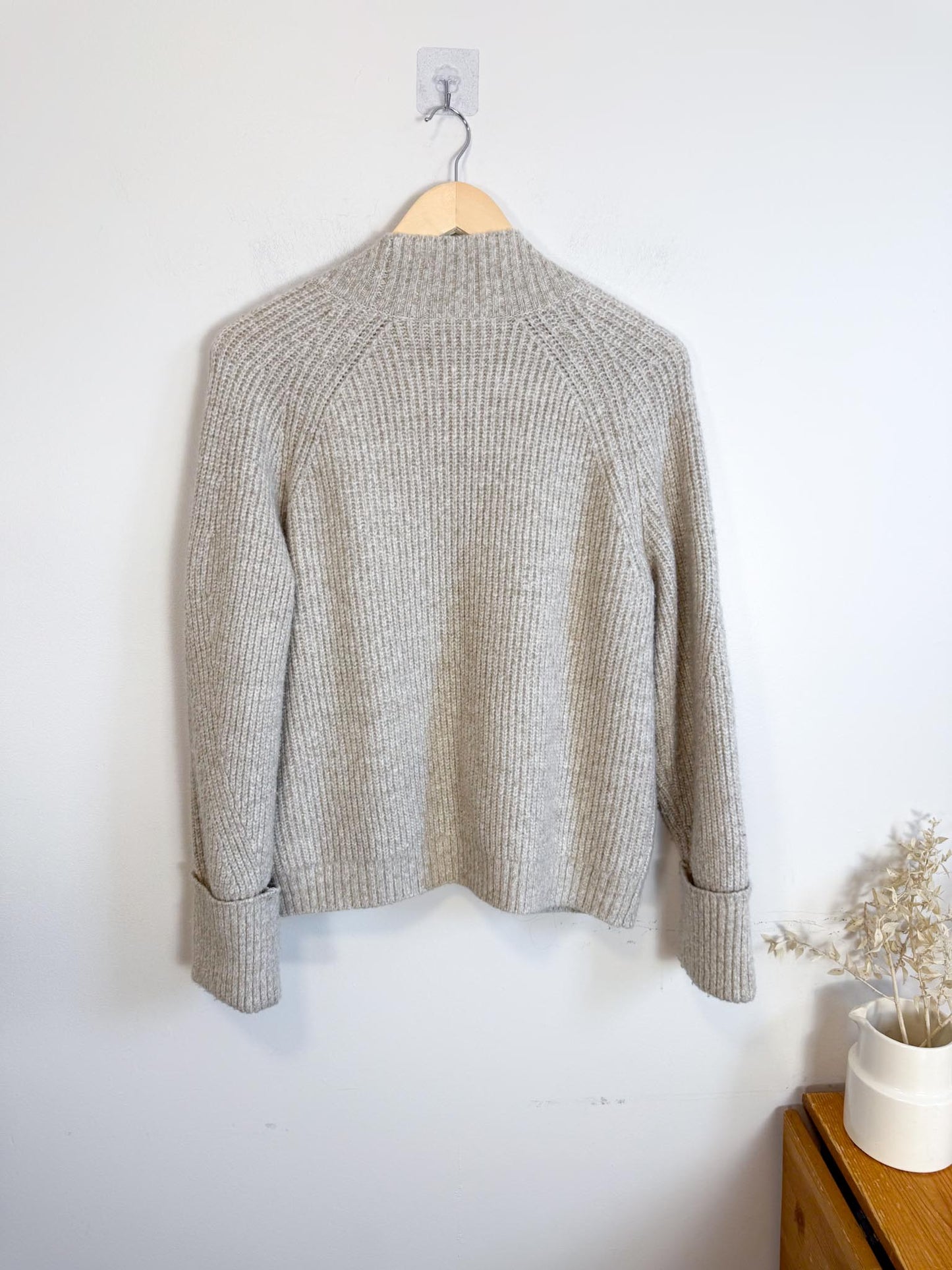 Abercrombie & Fitch Chunky Knit Cardigan (Size M)