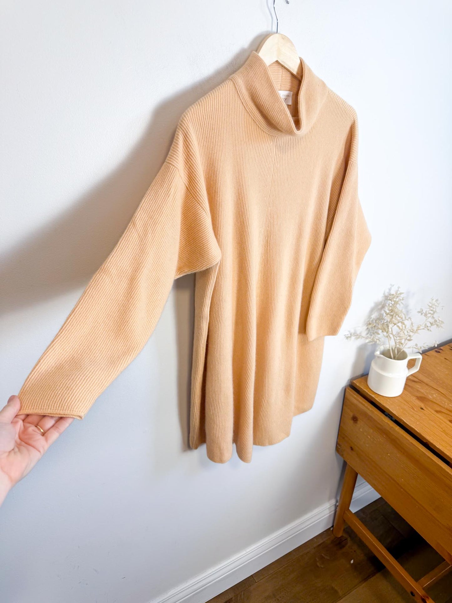 Vintage Cashmere Sweater Dress in Sandy Beige (Size M/L)