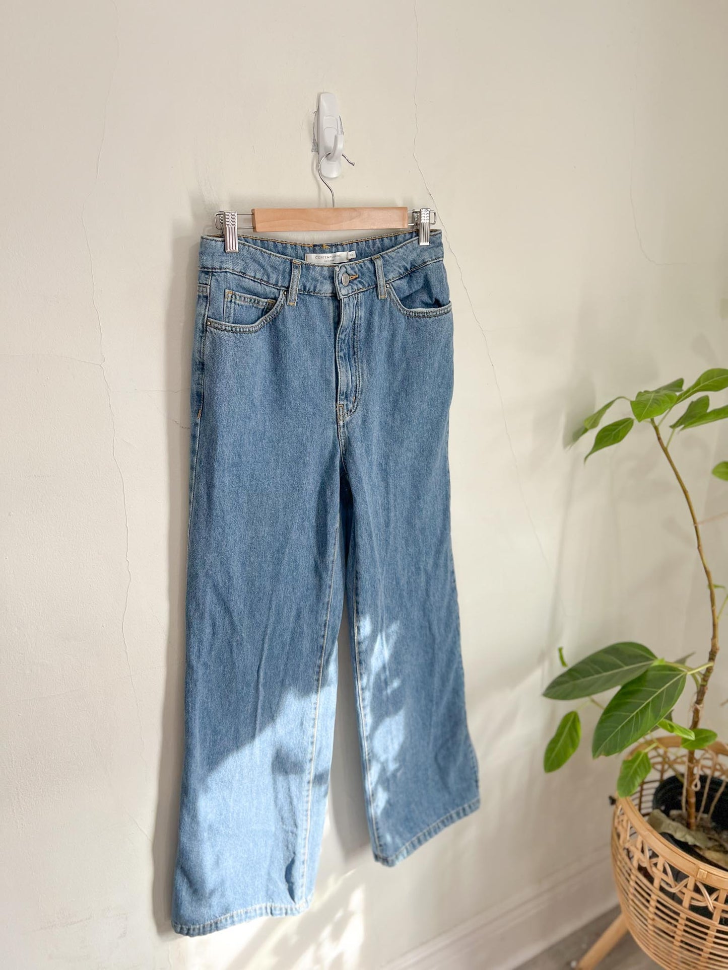 Contemporaine Simons Wide Leg Denim (Size 30)