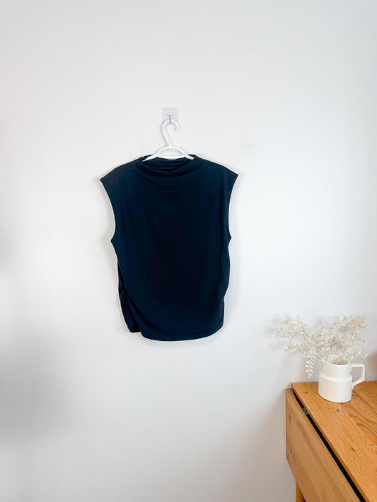 Gap High Neck Sleeveless Top in Black (Size XL)