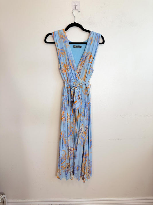 M Made in Italy Pleated Midi Dress in Blue (Size M)