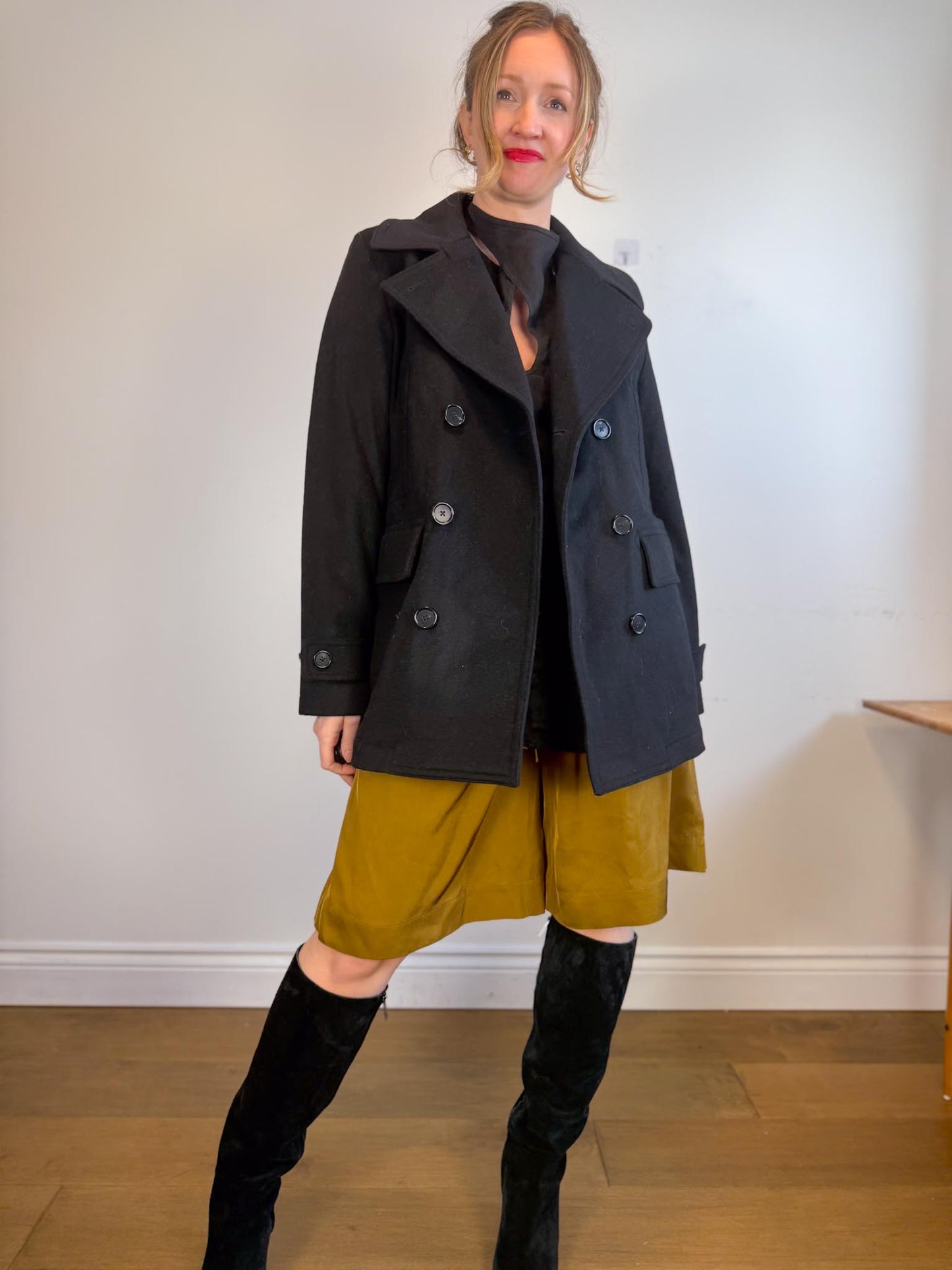 Quince Italian Wool Peacoat in Black (Size M/L)