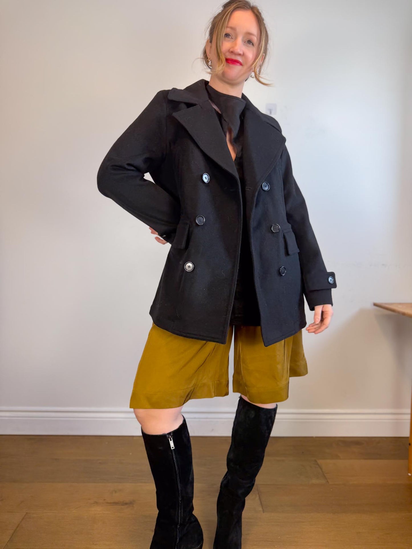 Quince Italian Wool Peacoat in Black (Size M/L)