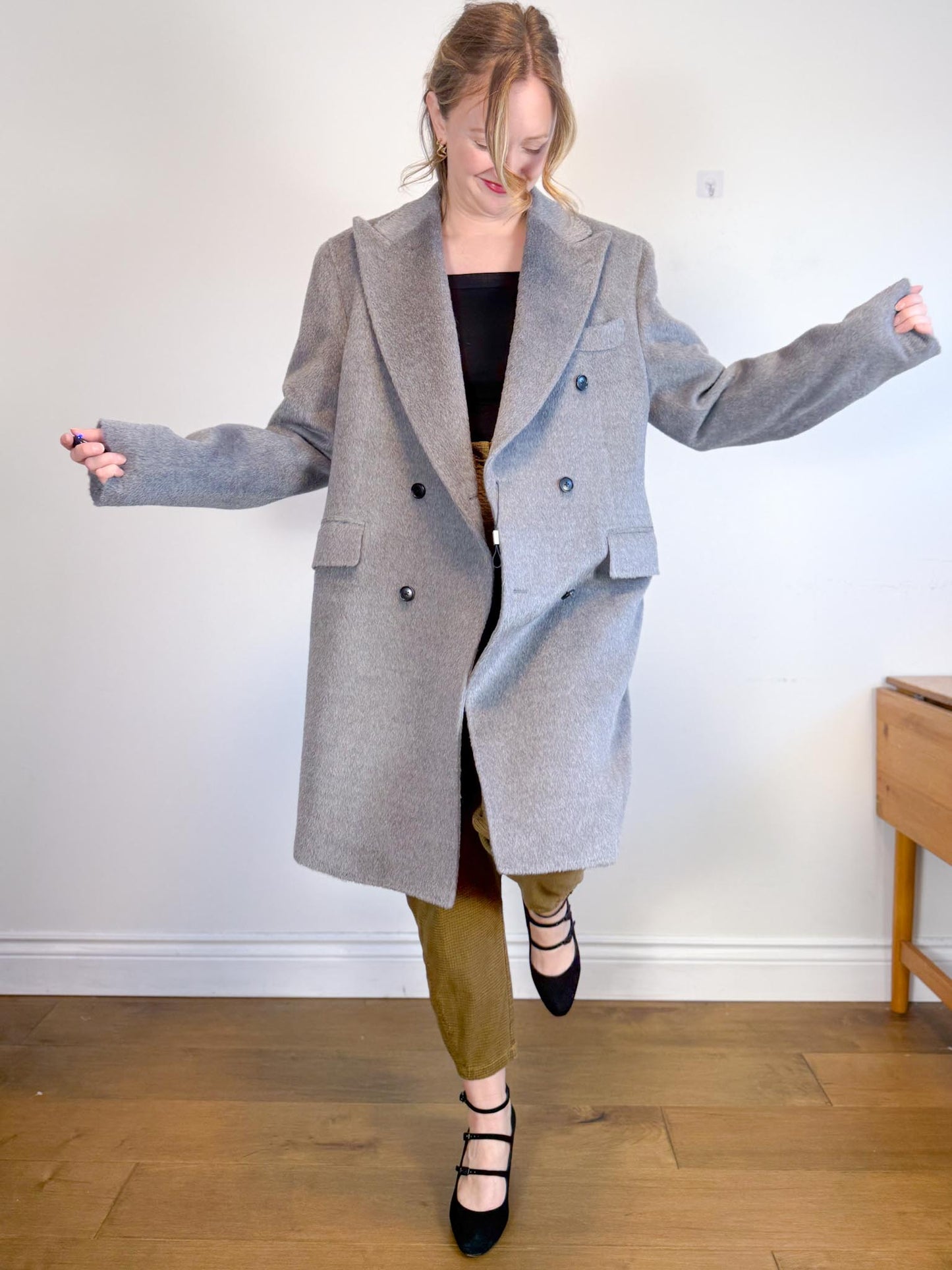 SUITSUPPLY Designer Llama Wool Peacoat in Grey (Size XL)