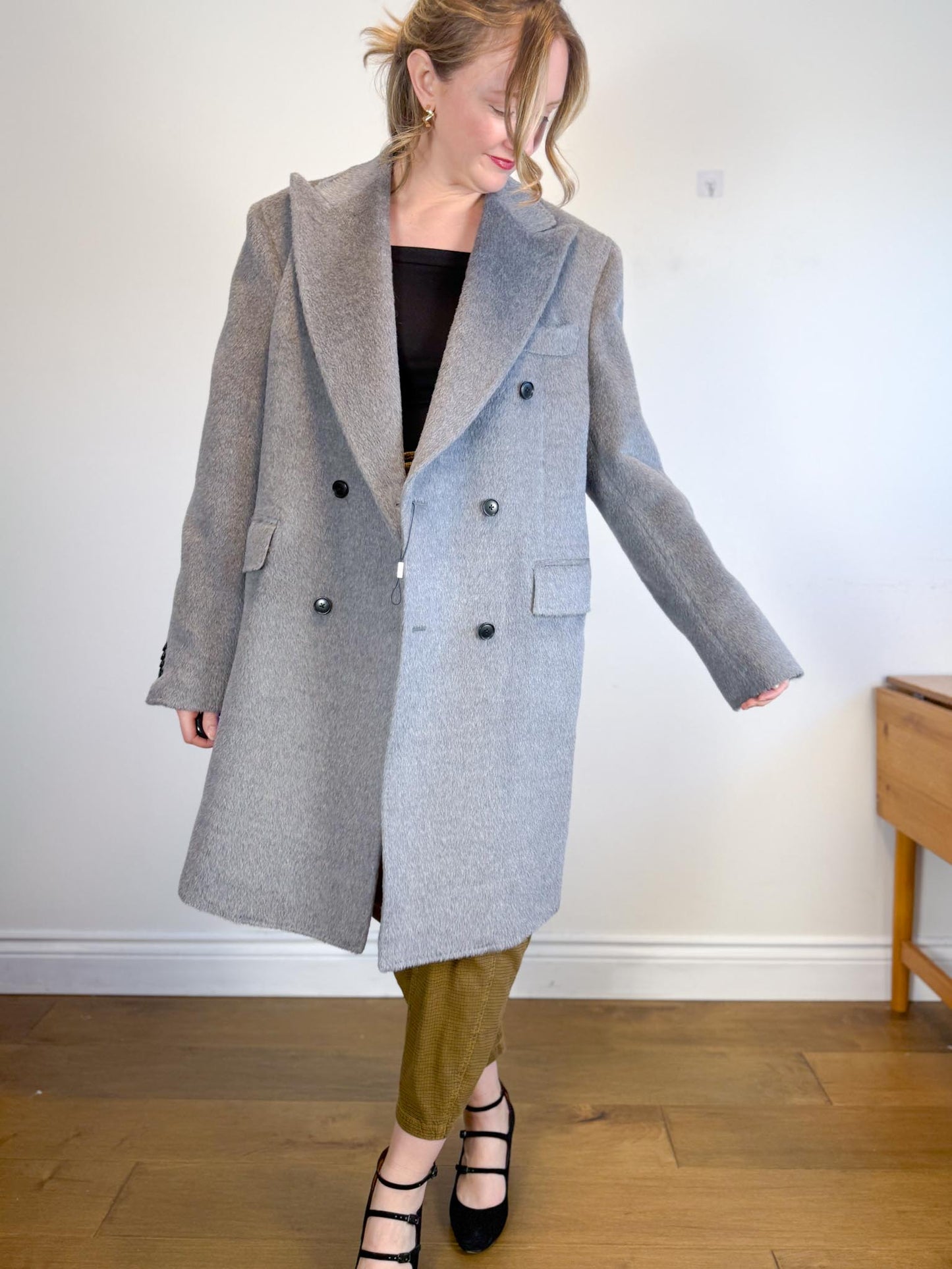 SUITSUPPLY Designer Llama Wool Peacoat in Grey (Size XL)