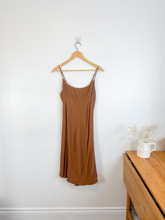 SUNDEH Aritzia Midi Dress in Brown (Size L)