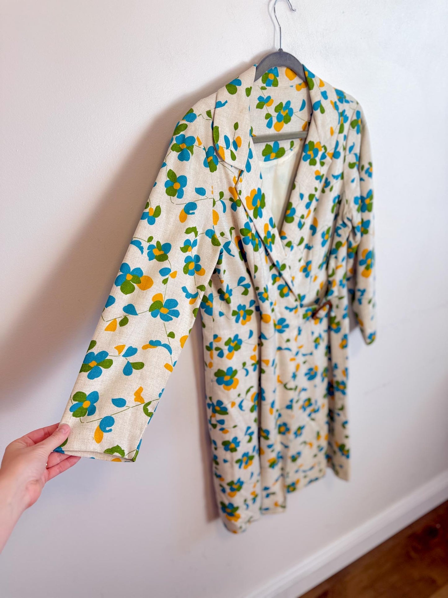 Vintage Floral Wrap Dress / Jacket (Size M/L)