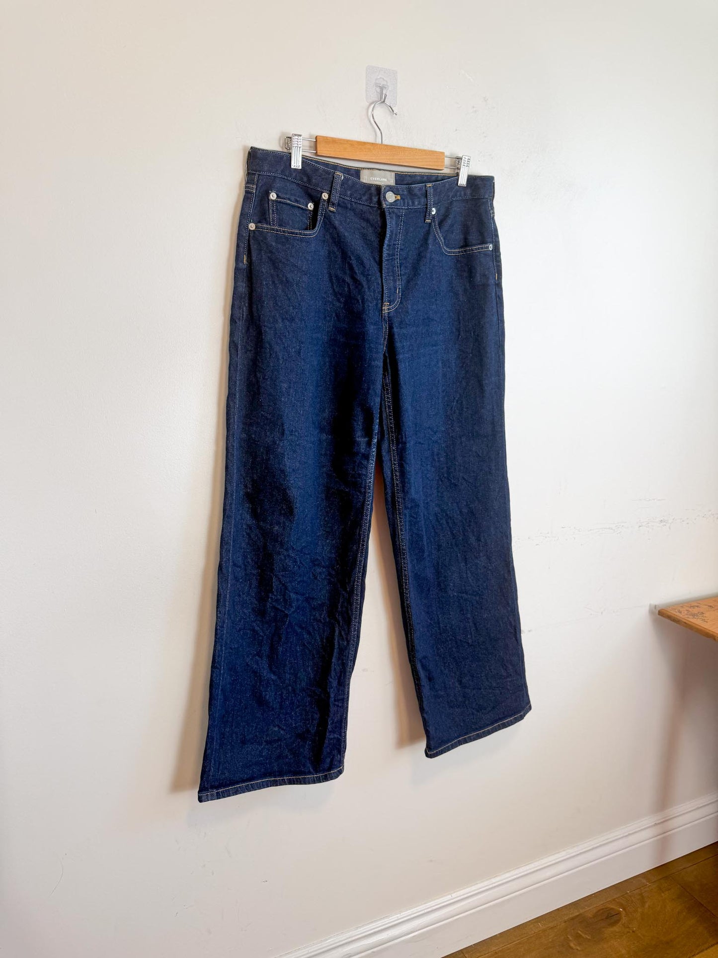 Everlane "The Mid-Way Jean in Dark Wash" (Size 31R)