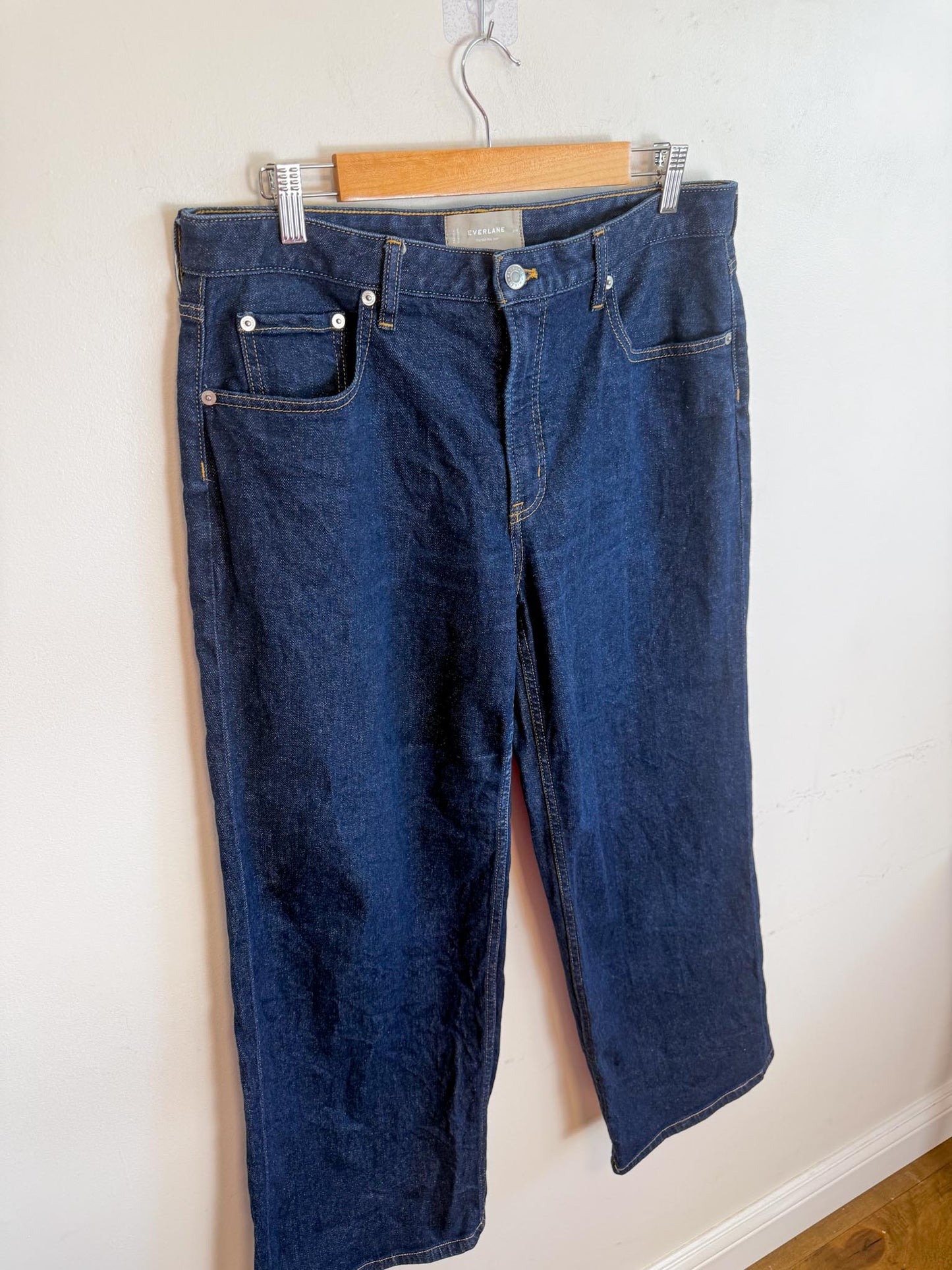 Everlane "The Mid-Way Jean in Dark Wash" (Size 31R)