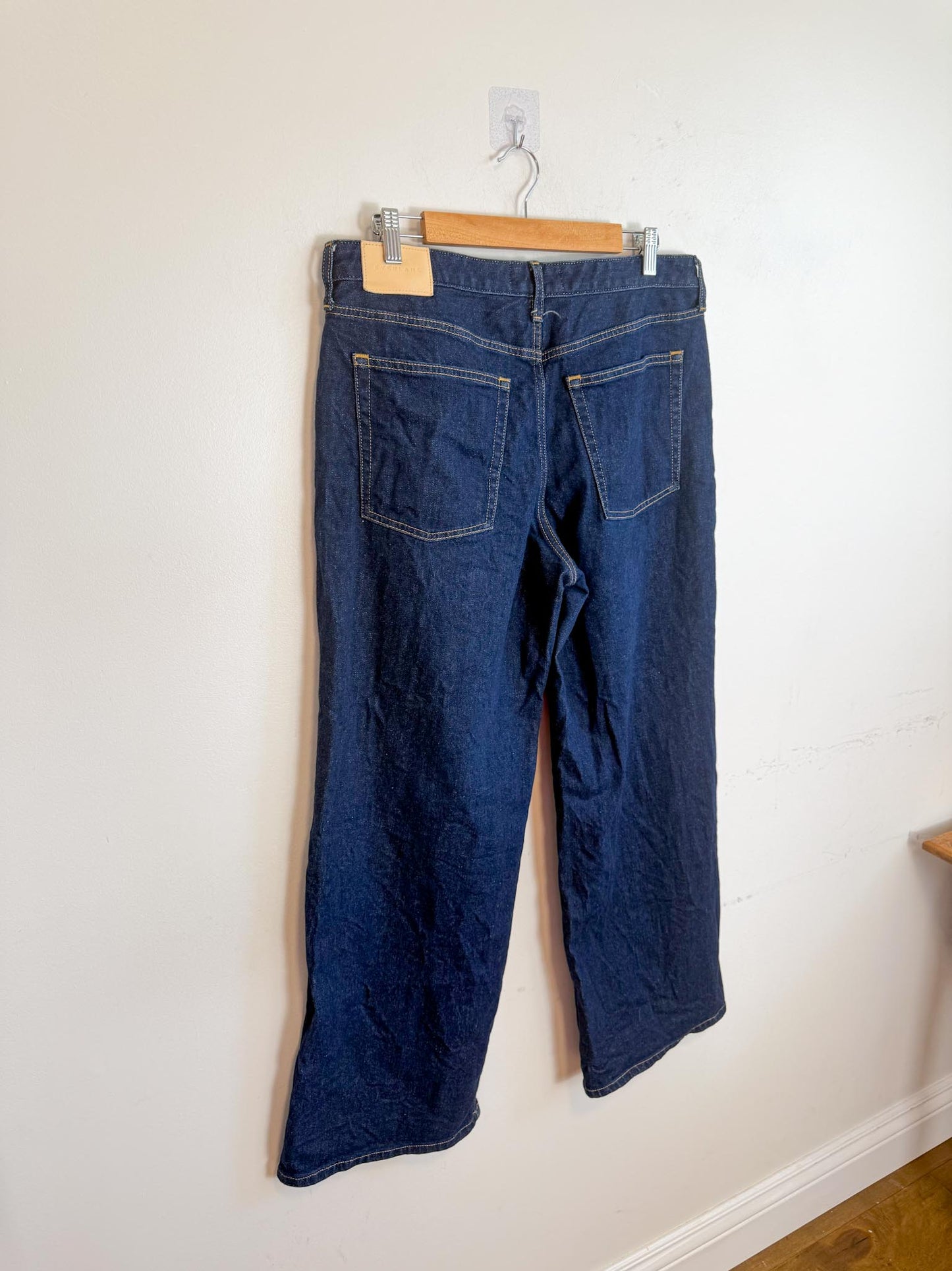 Everlane "The Mid-Way Jean in Dark Wash" (Size 31R)