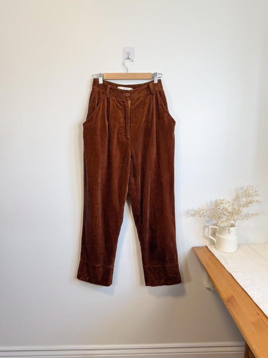 7115 by Szeki Corduory Trousers in Rust (Size S)