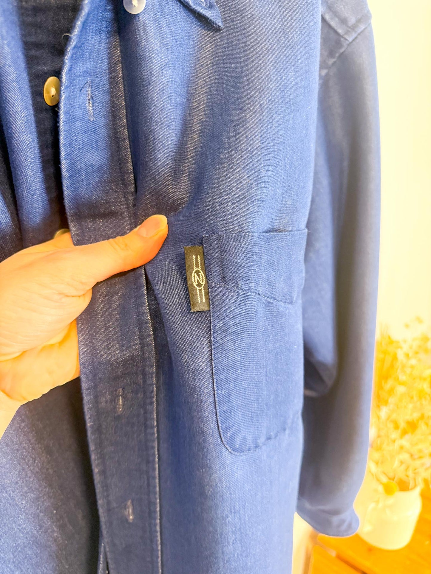 Vintage Nickleby’s UOMO Button Down in Dark Blue (Size L)