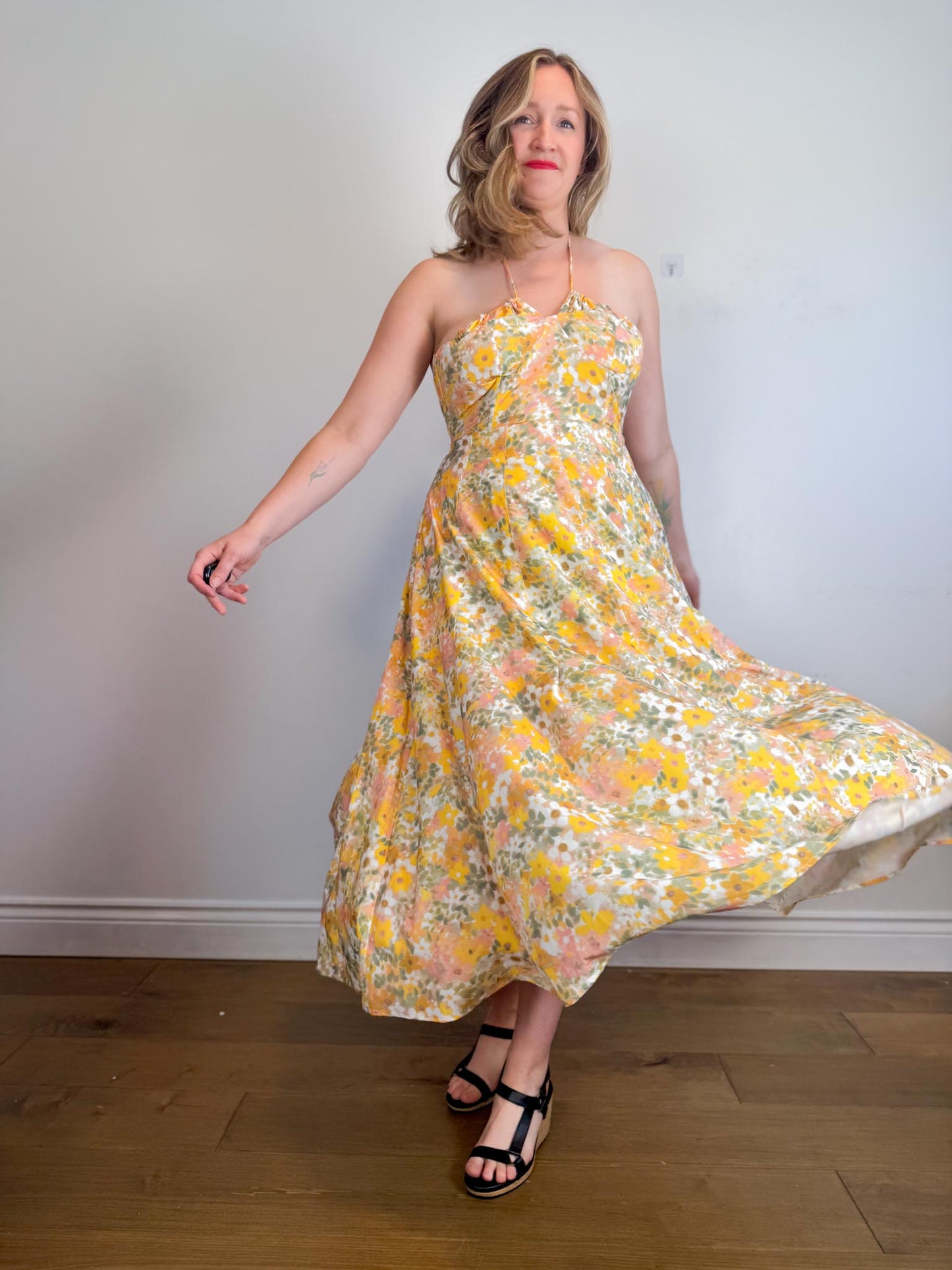 Anthropologie En Saison "Kasey Halter Dress in Yellow Floral" (Size M)