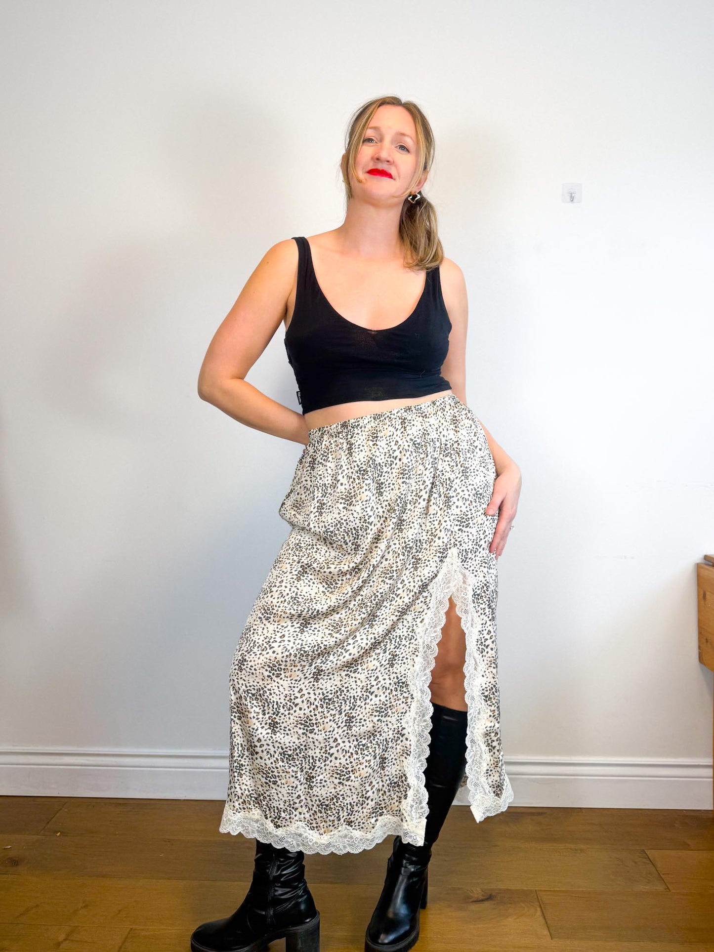 Aerie Leopard Print Skirt with Lace Trim (Size XL)