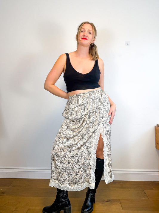 Aerie Leopard Print Skirt with Lace Trim (Size XL)
