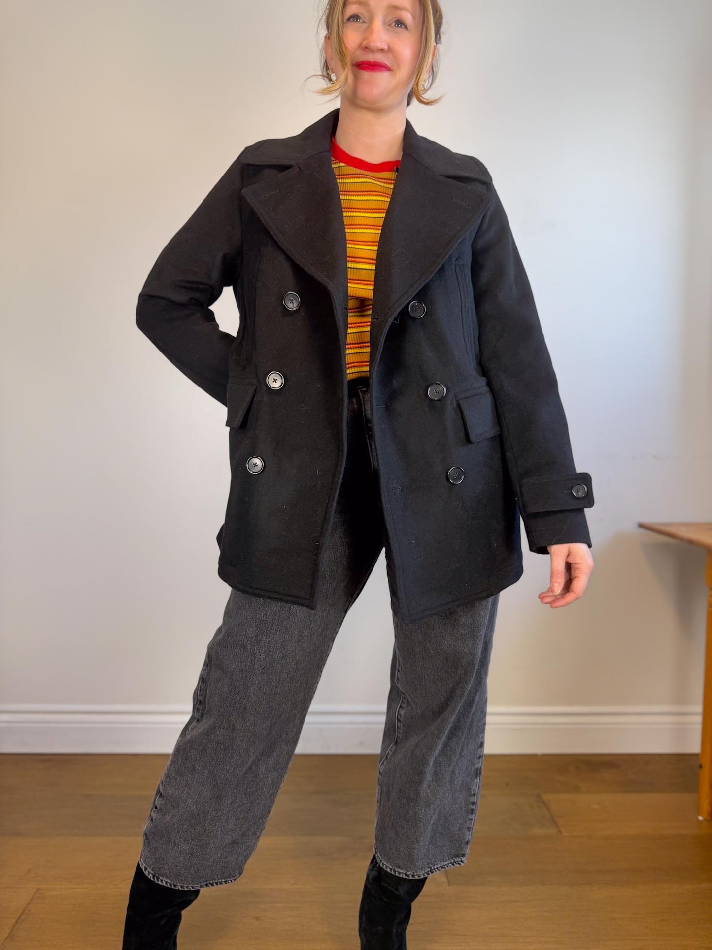 Quince Italian Wool Peacoat in Black (Size M/L)