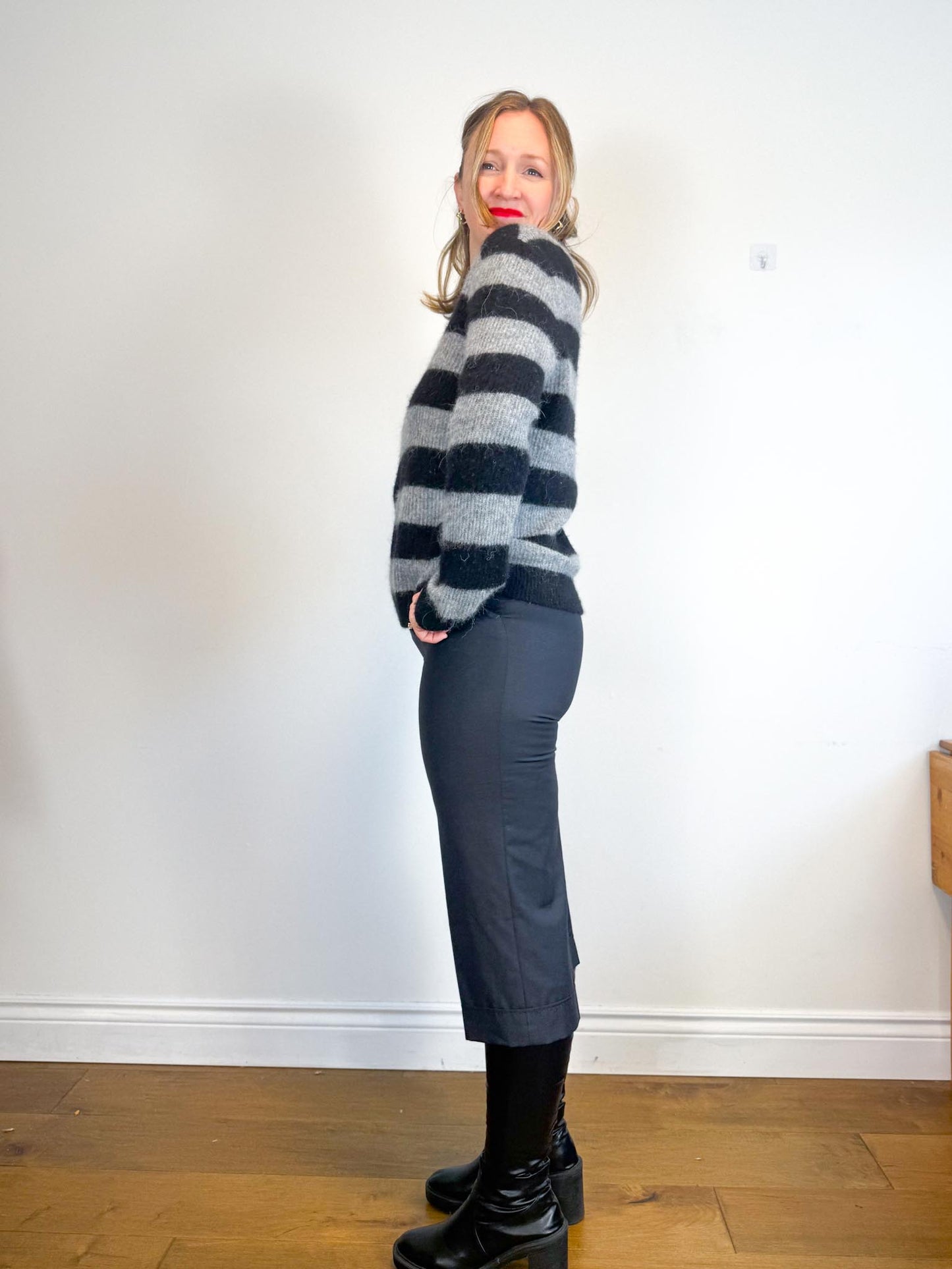 Wolford Wool Culottes in Dark Grey (Size M)