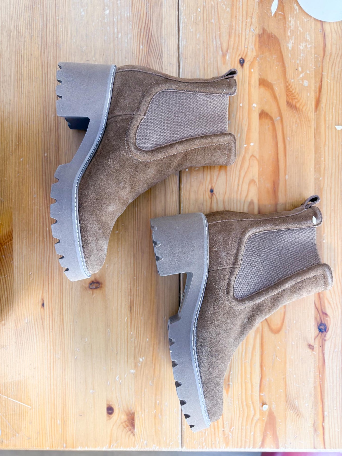 Dolce Vita "Hawk H2O Heeled Boots in Tan Suede" (Size 10)