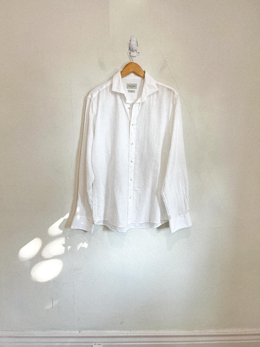 Bruun & Stengade White Linen Button Down (Size L)