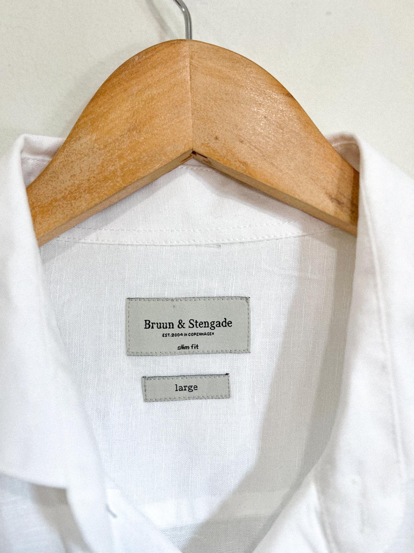 Bruun & Stengade White Linen Button Down (Size L)