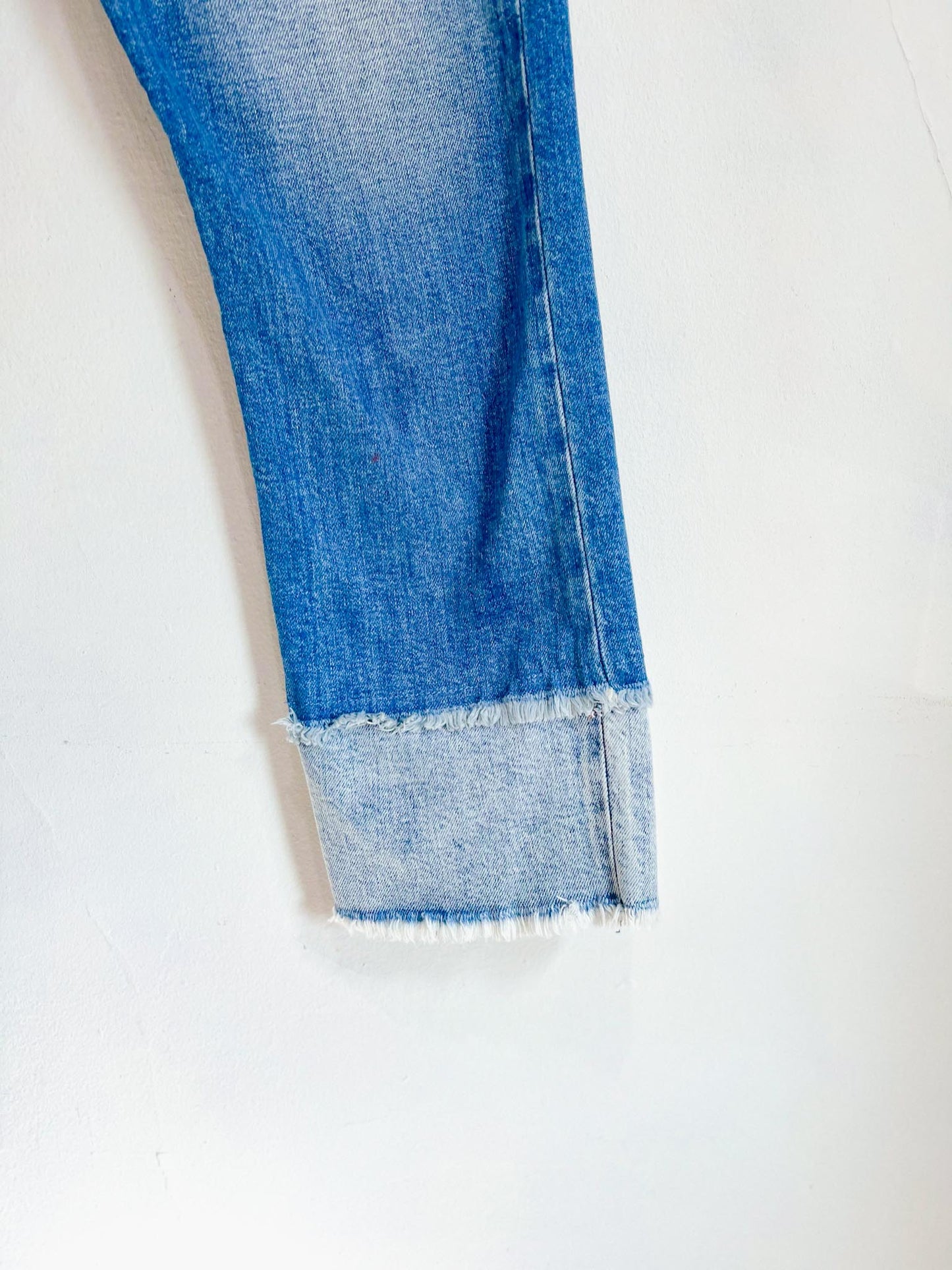 AO.LA by Alice + Olivia Cropped Jeans (Size 28)